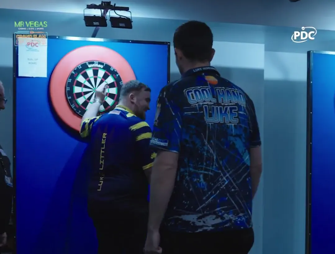 Poll: De belangrijkste pijl wordt soms achter de schermen gegooid, moet die naar het podium?