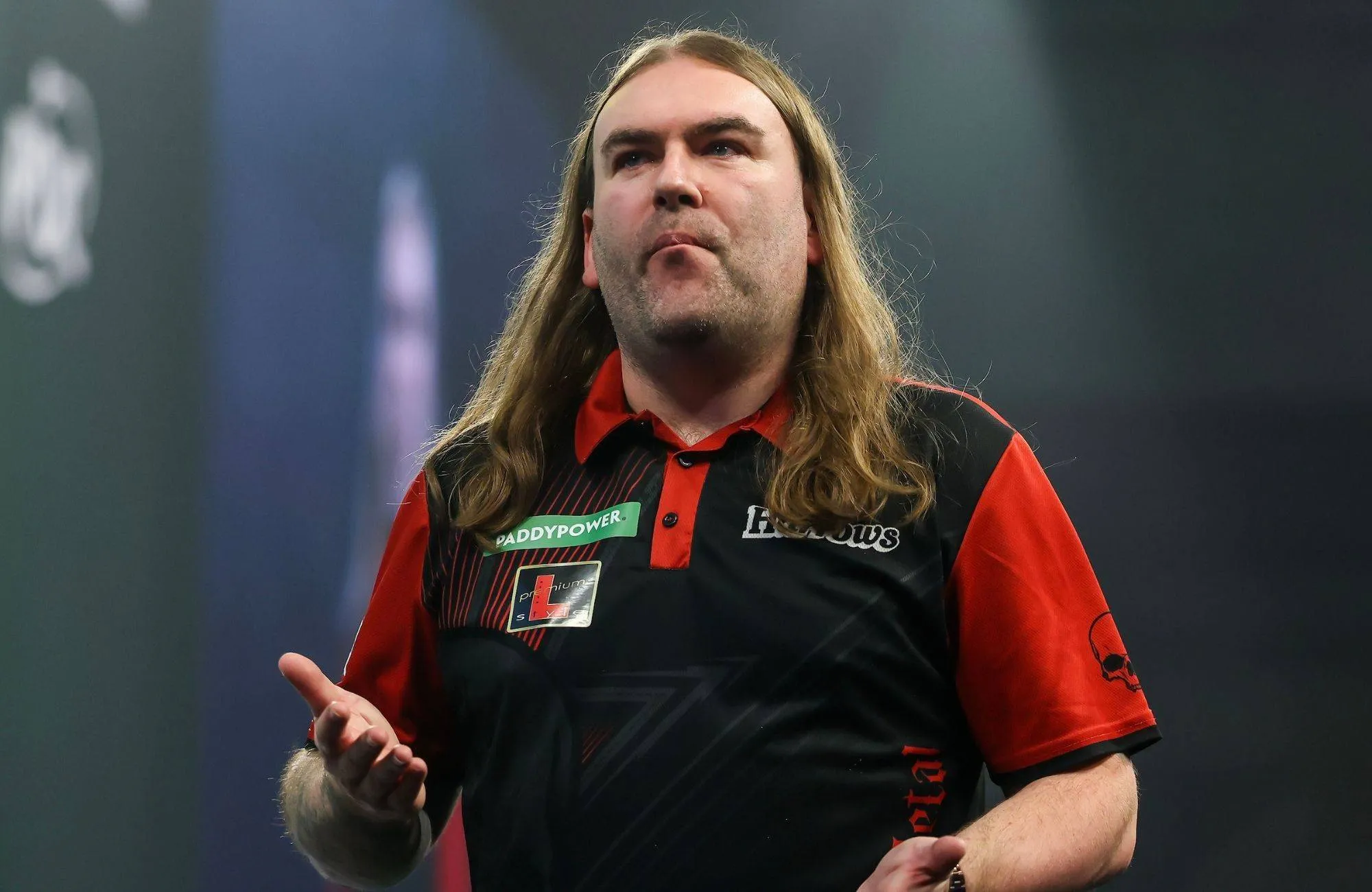 Ryan Searle speelt WK darts én haalt geld op voor Nederlandse ADOA-stichting