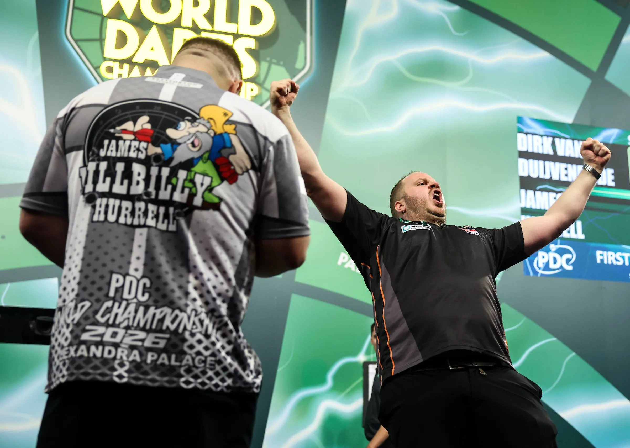 Shock in Ally Pally: Van Duijvenbode verliest na beslissende set van Hurrell