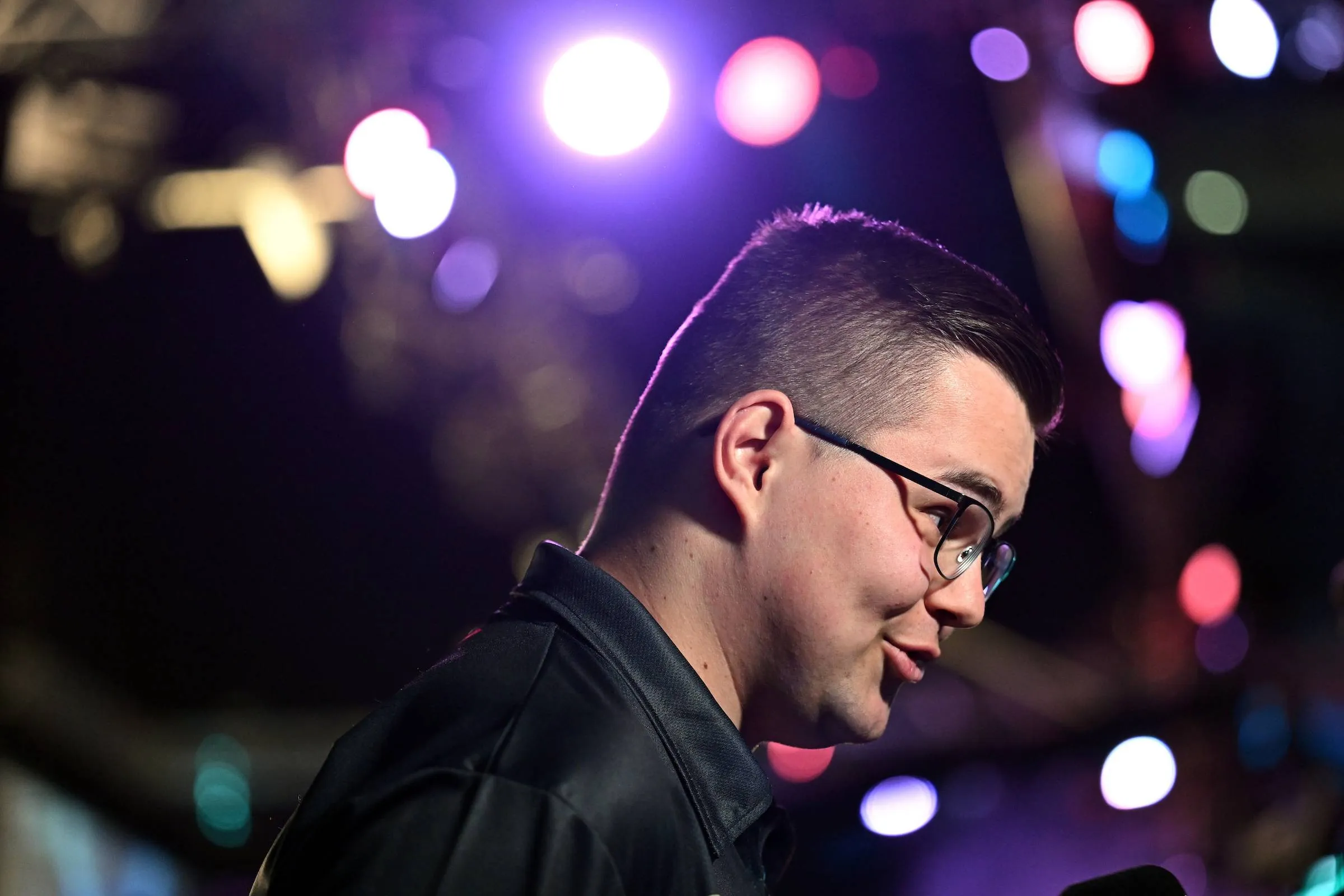 Twijfel rond rentree Gian van Veen: pas ontslagen na niersteenoperatie, maar in Berlijn alweer aan de oche