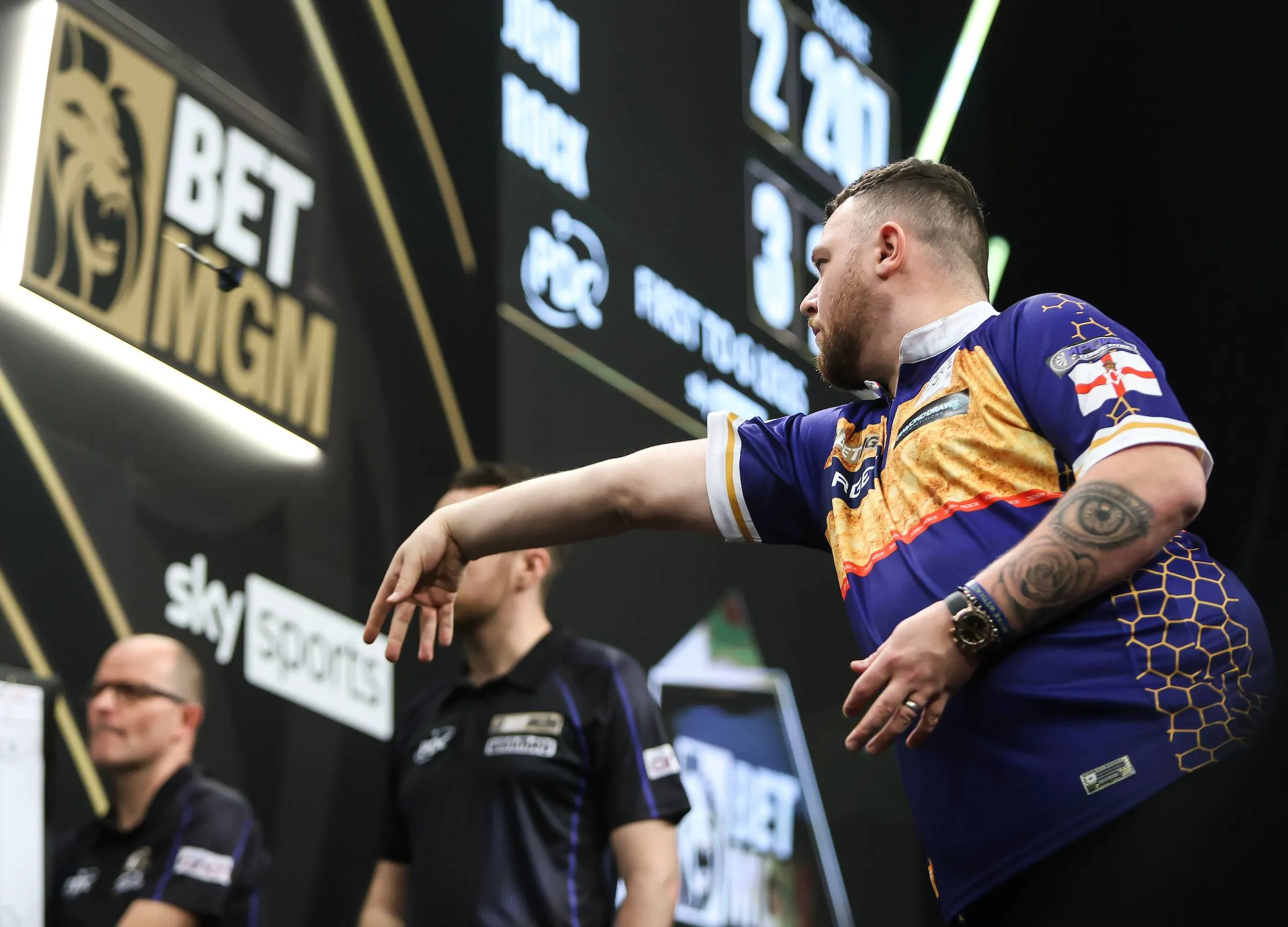 Premier League Darts live in Brighton: Clayton en Rock maken eerste halve finales bekend