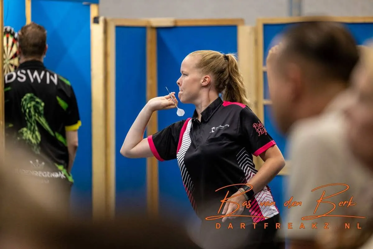 🔴 LIVE I  Volg hier alle resultaten van de PDC Women’s Series 9 en 10 in Leicester