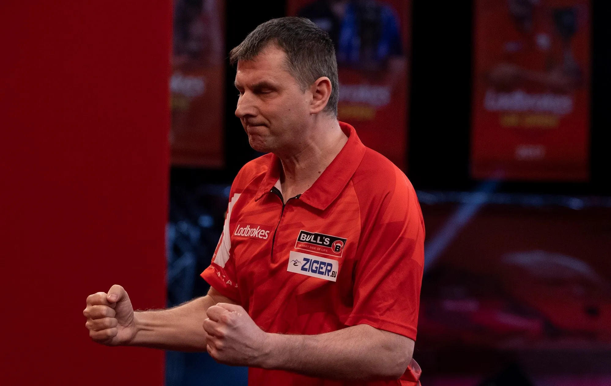 Ratajski storms past Dolan in rampant World Matchplay display