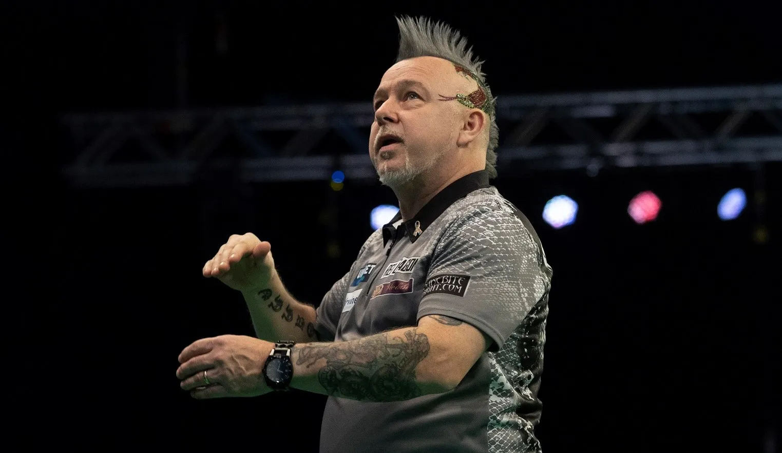 Wright edges past Anderson to claim first win of 2021 Premier League Darts campaign