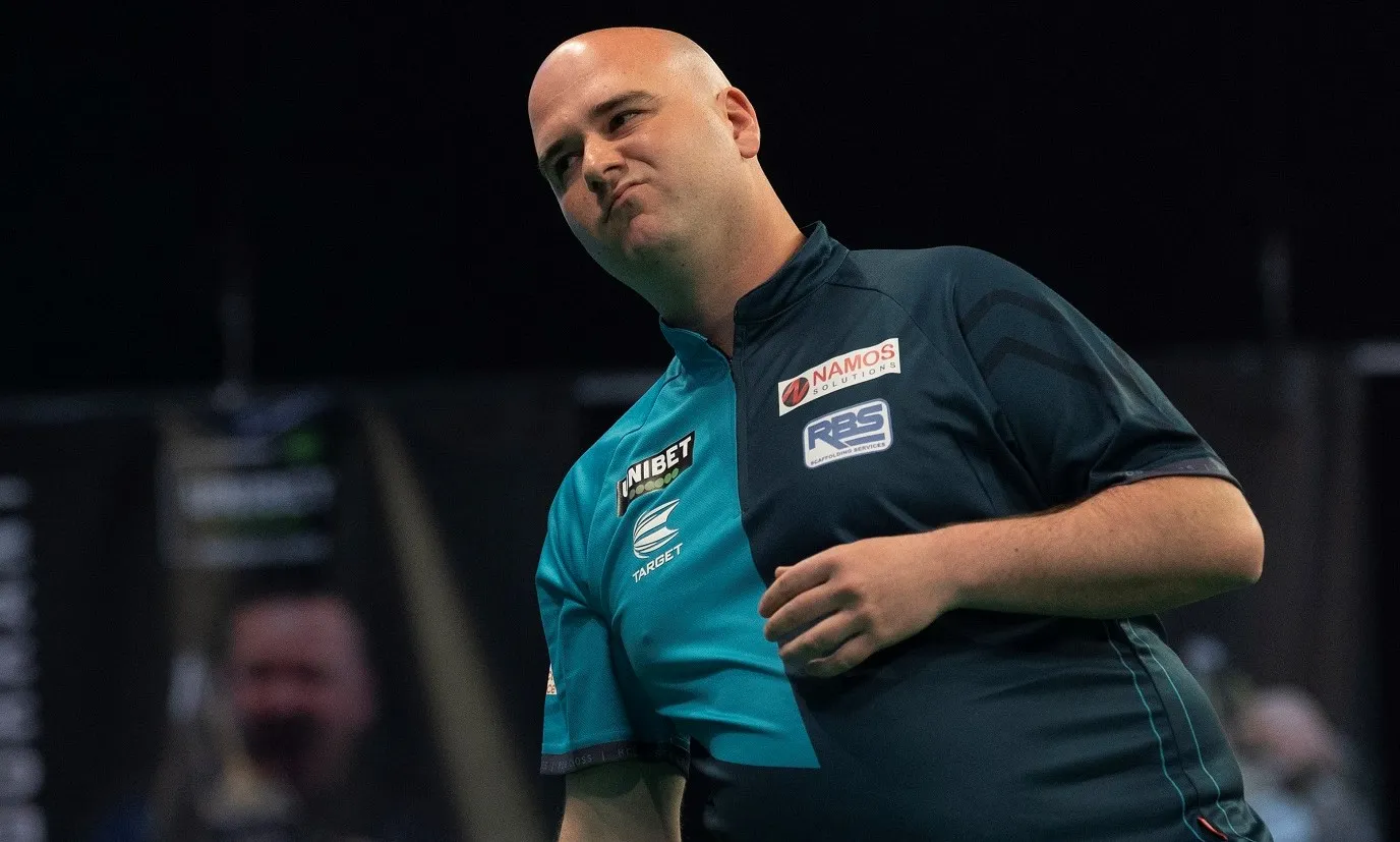 Cross on recent criticism from Mardle: "If Wayne wanted to have that much of an opinion, tell him to pay my bills"