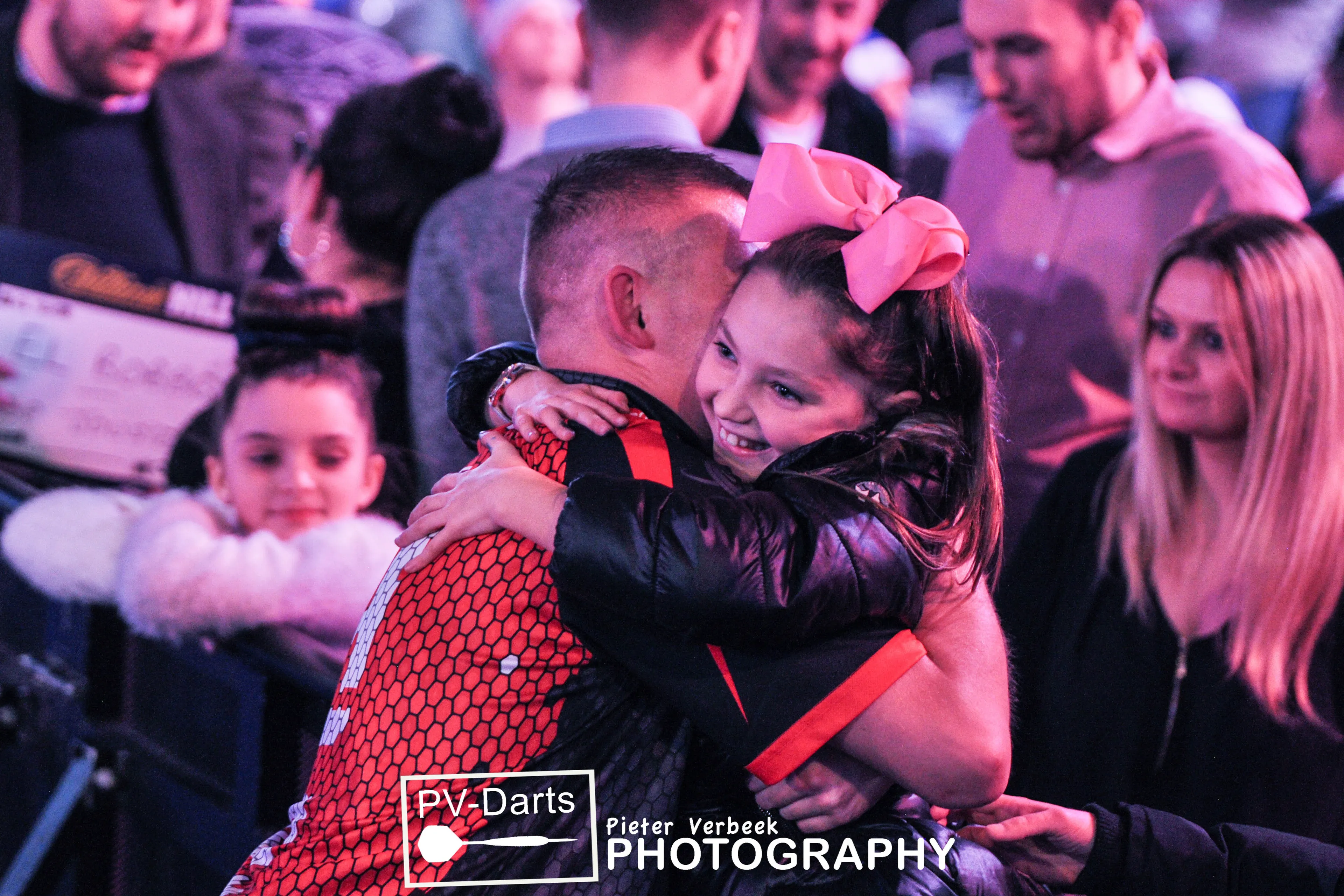 Aspinall on finding balance between darts and family life: "When daddy's back it is fun time"