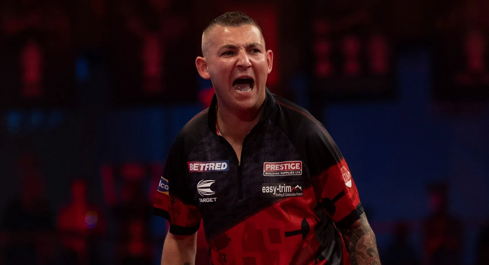 Aspinall edges past Anderson in thriller to reach World Matchplay Quarter-Finals