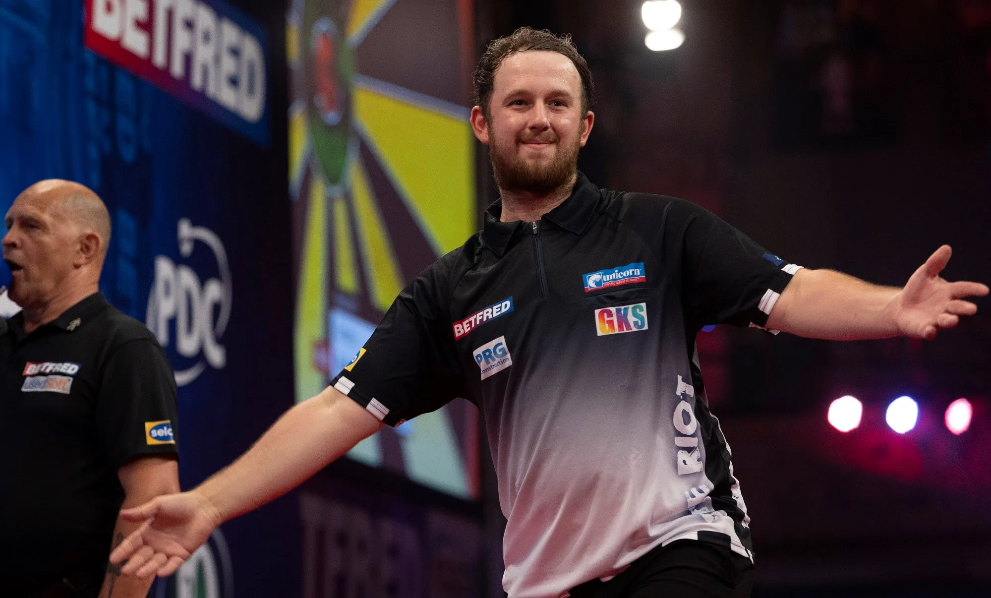 Rydz youngest player to average 110 on stage in PDC ranking match at Gibraltar Darts Trophy