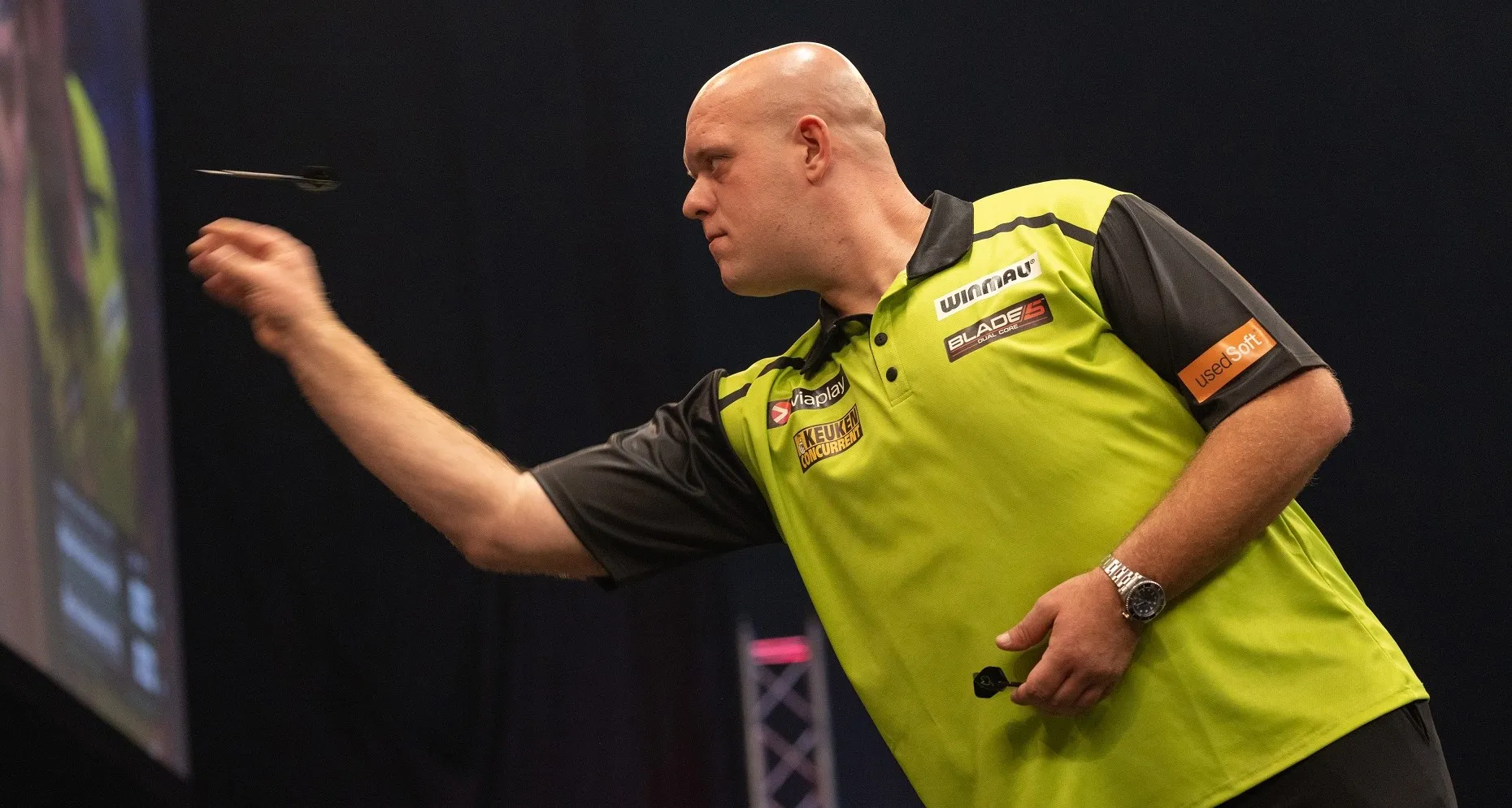 Van Gerwen does not see darts broadcast rights behind pay wall as a problem: 'Just take a subscription'