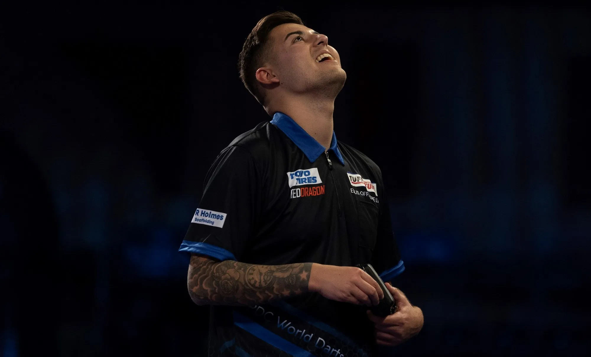 Meikle sets up Van Barneveld clash after surviving close shave against Ashton at PDC World Darts Championship