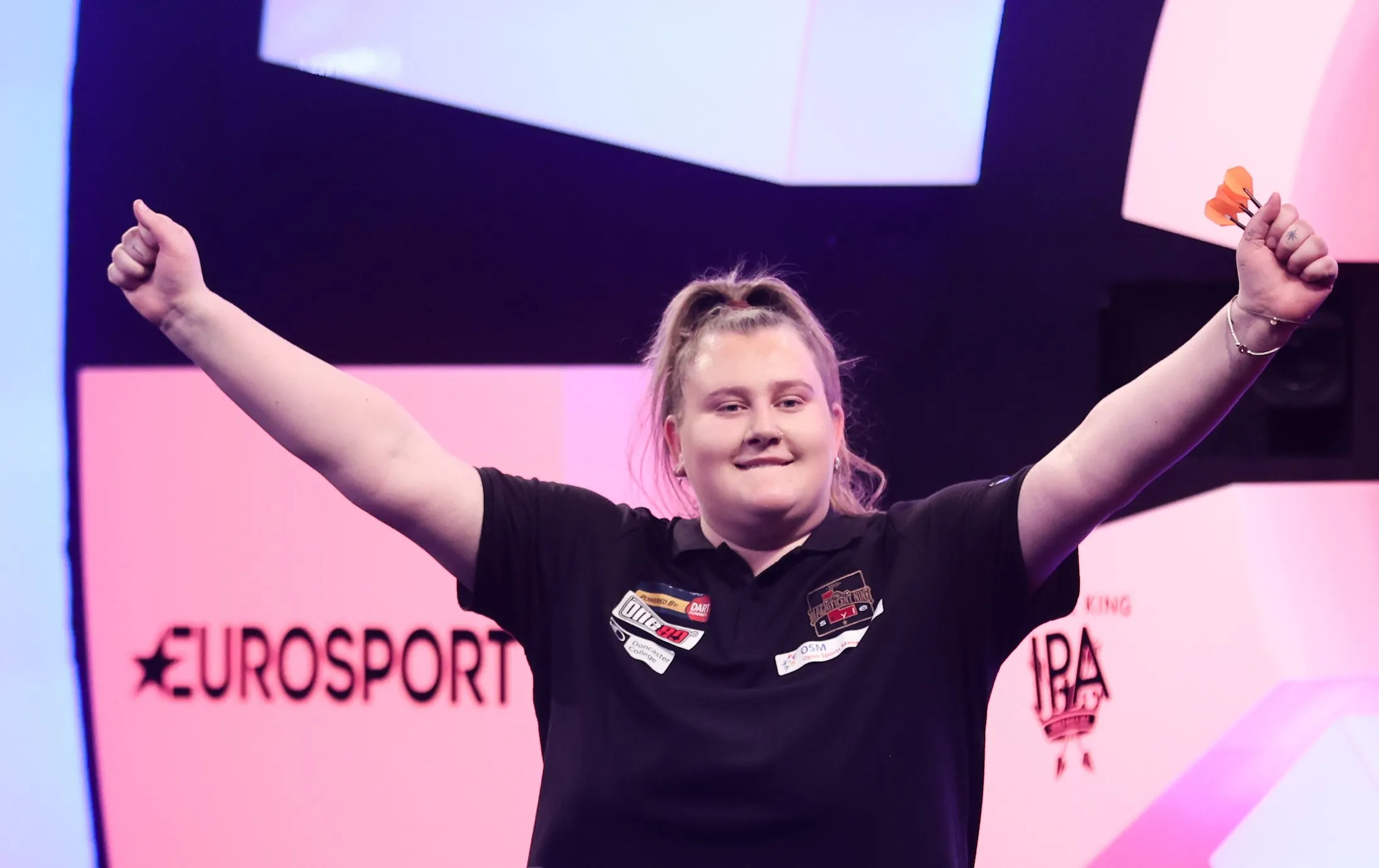 Beau Greaves takes title at women's WDF World Open with whitewash over Rhian O'Sullivan