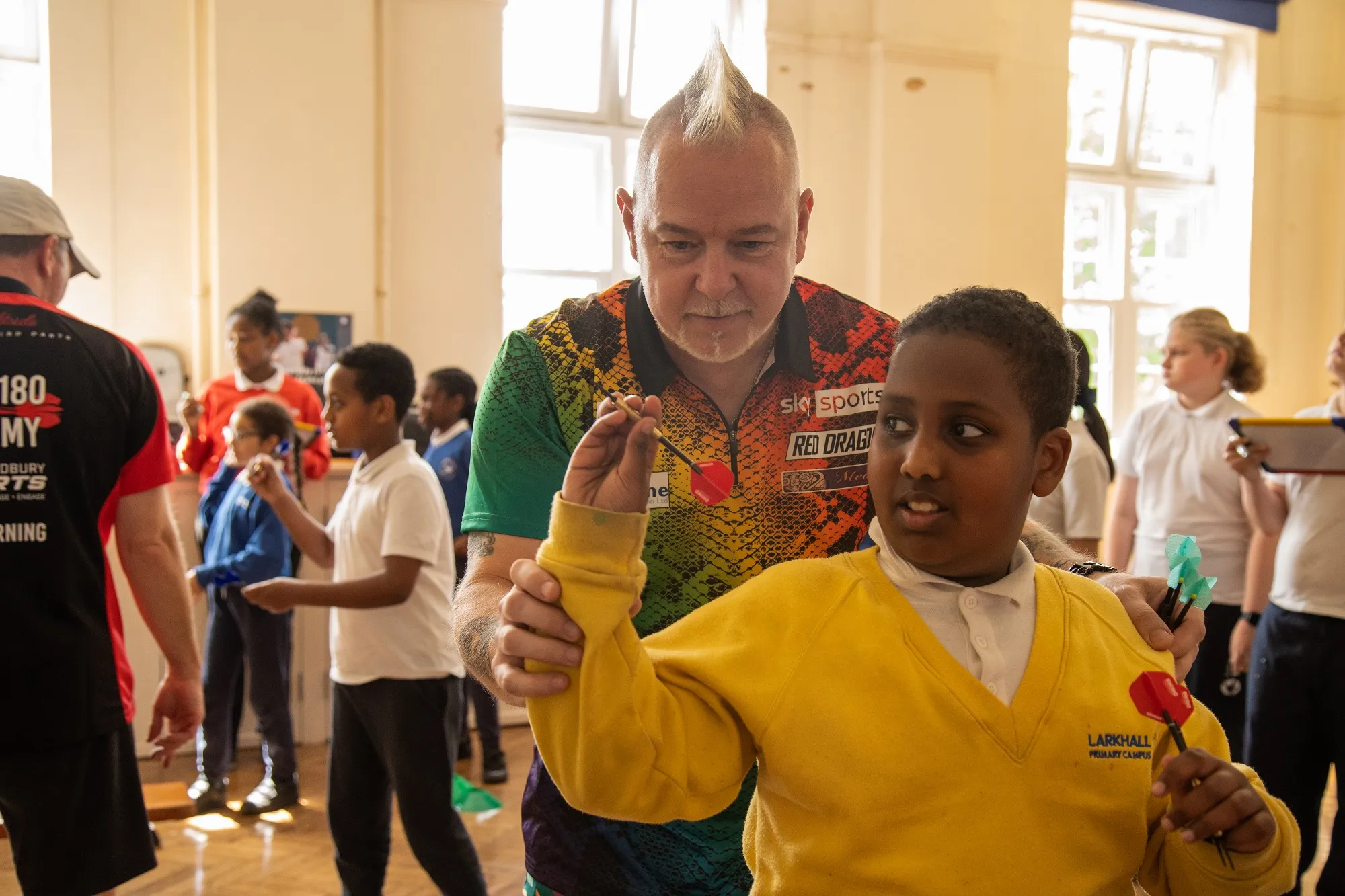 Wright latest to take part in Bullseye Maths visit ahead of Premier League Darts in London