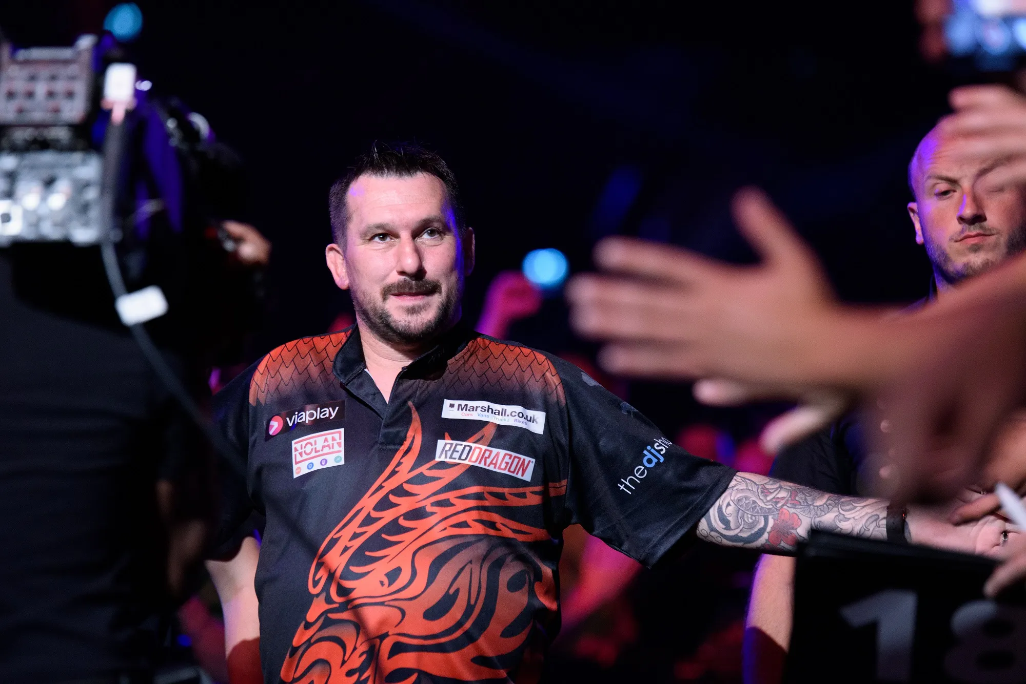 Smith produces 107 average in superb Wright win, defending champion Clayton eases past Noppert