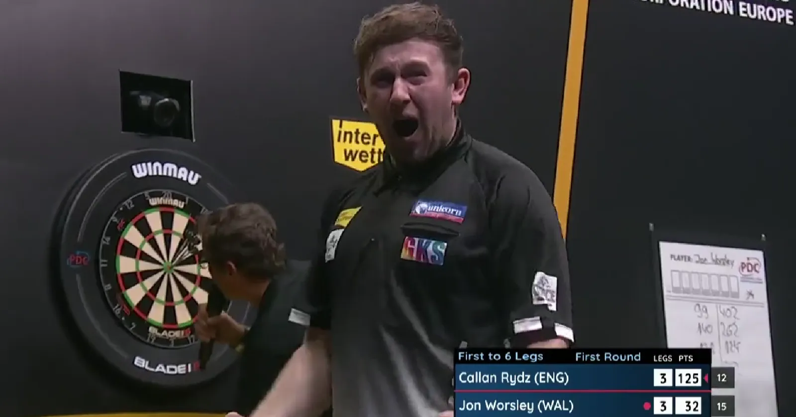 (VIDEO) Rampant Rydz produces exceptional bull-bull 125 checkout en route to Worsley win