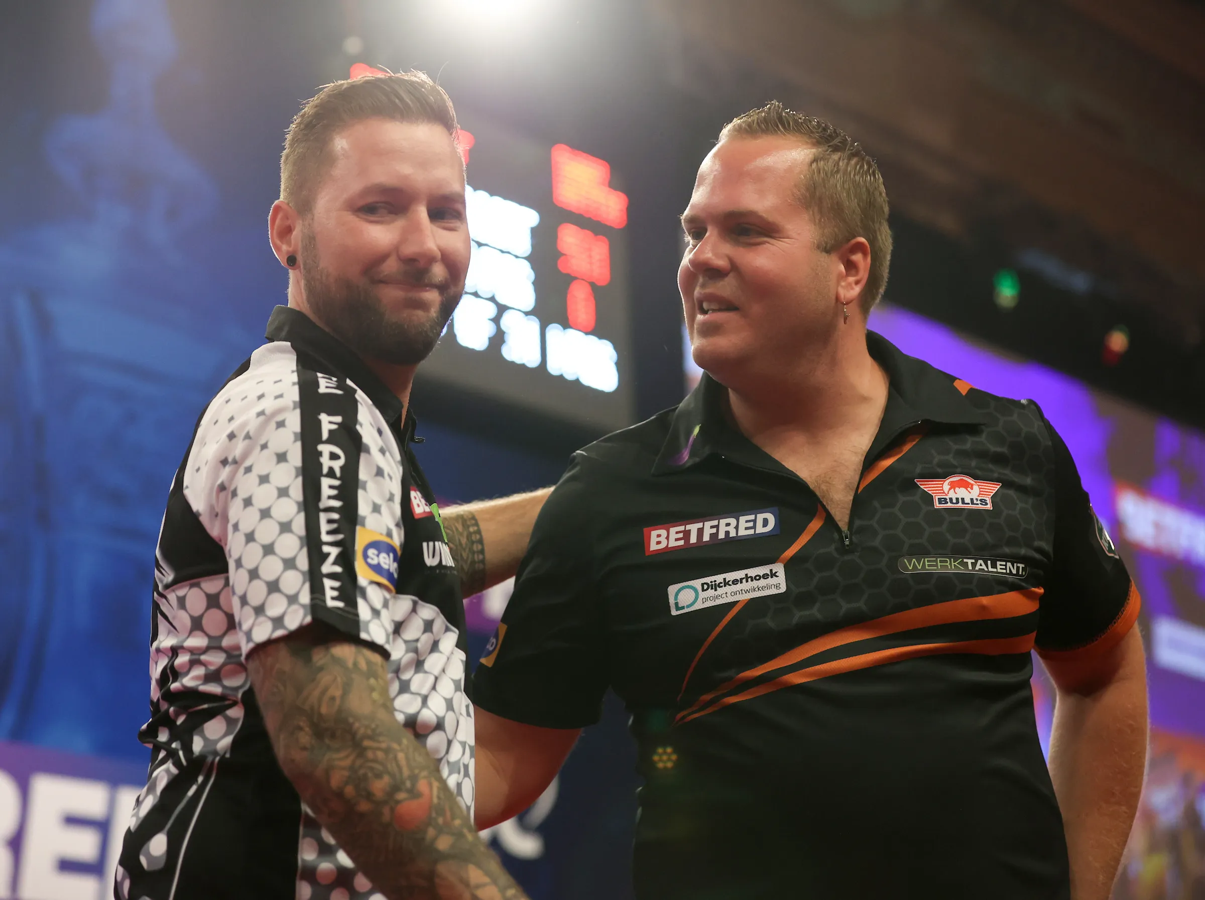 Double Dutch Delight as Van Duijvenbode first into Last 16 at Grand Slam of Darts, Noppert on the verge after Whitlock win