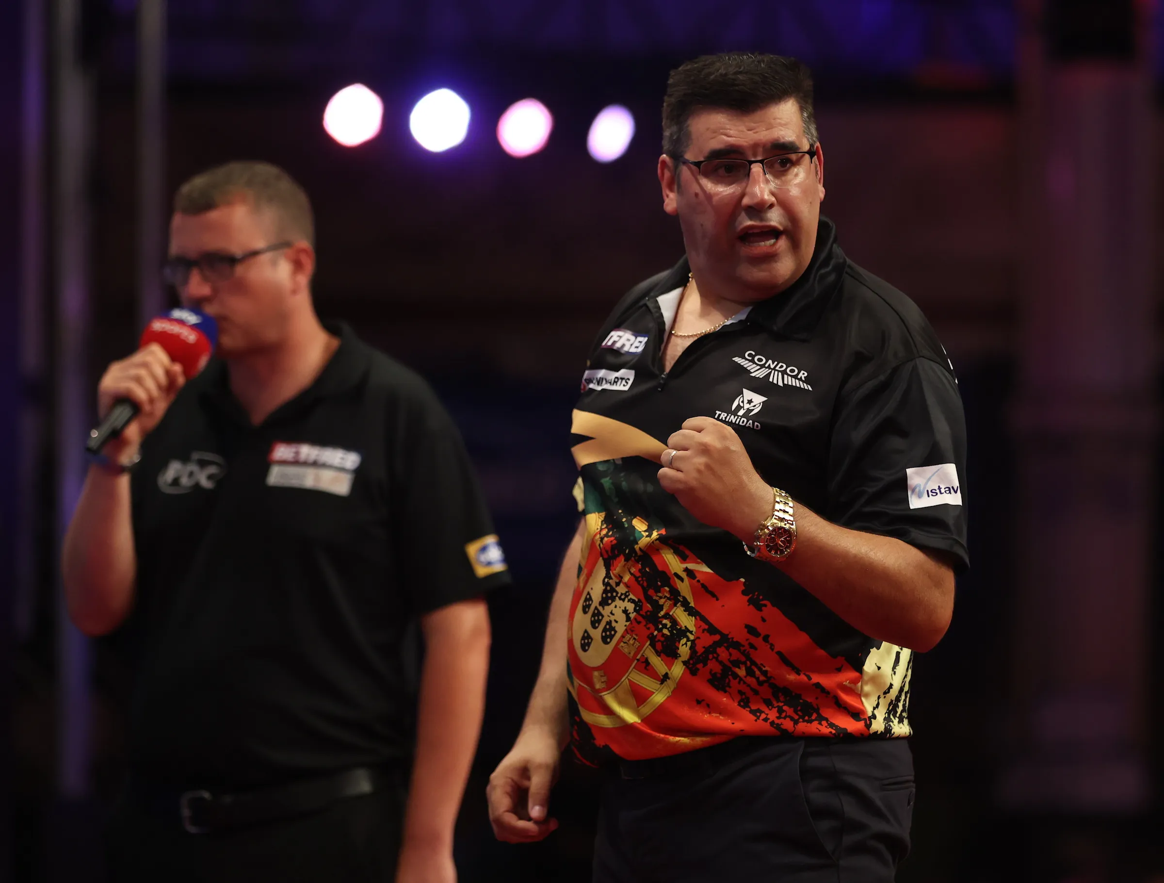 De Sousa delights with superb display to down Clemens at World Matchplay