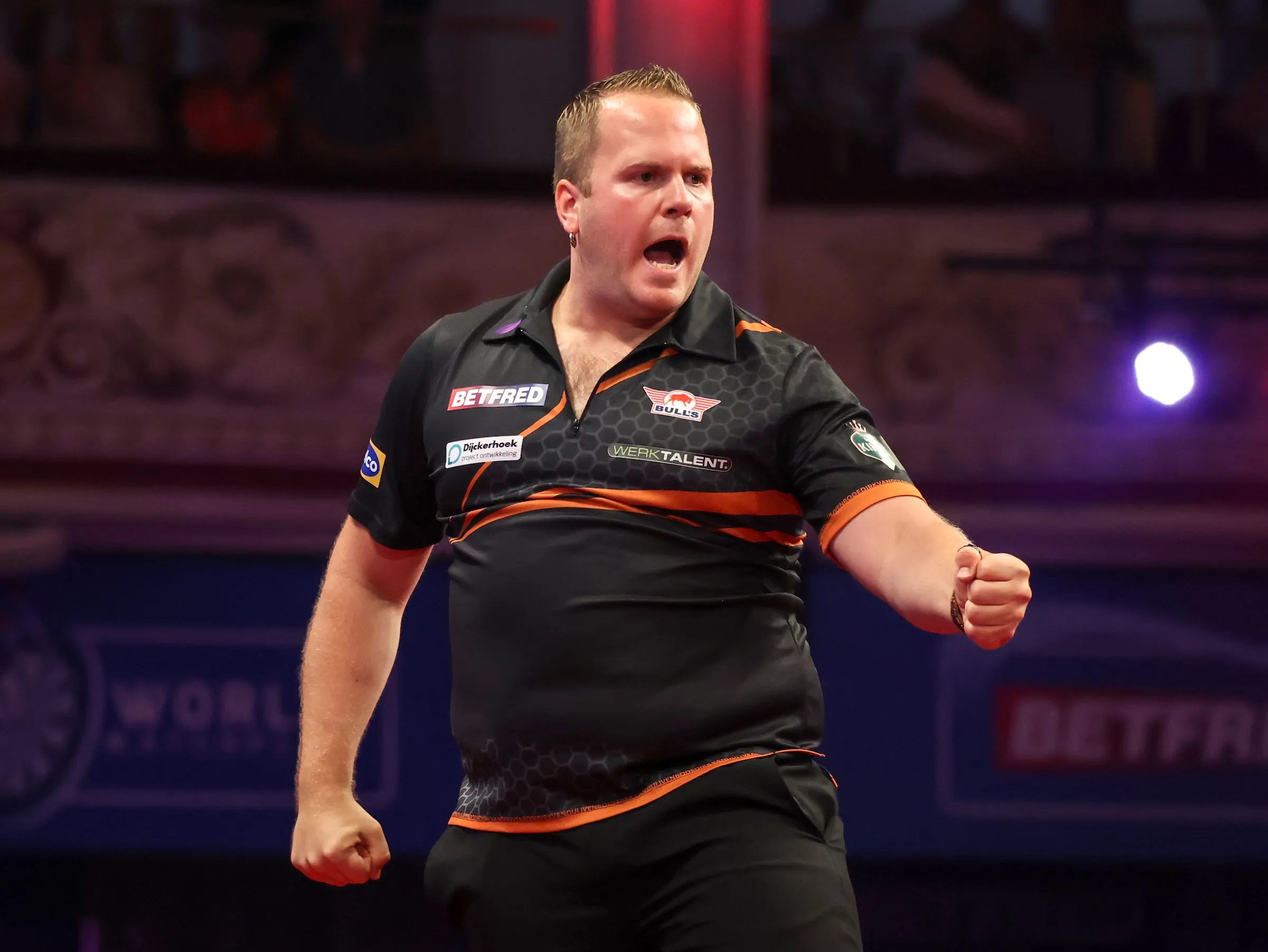 Delight for Dirk as Van Duijvenbode surges past Searle in World Matchplay thriller to reach second round