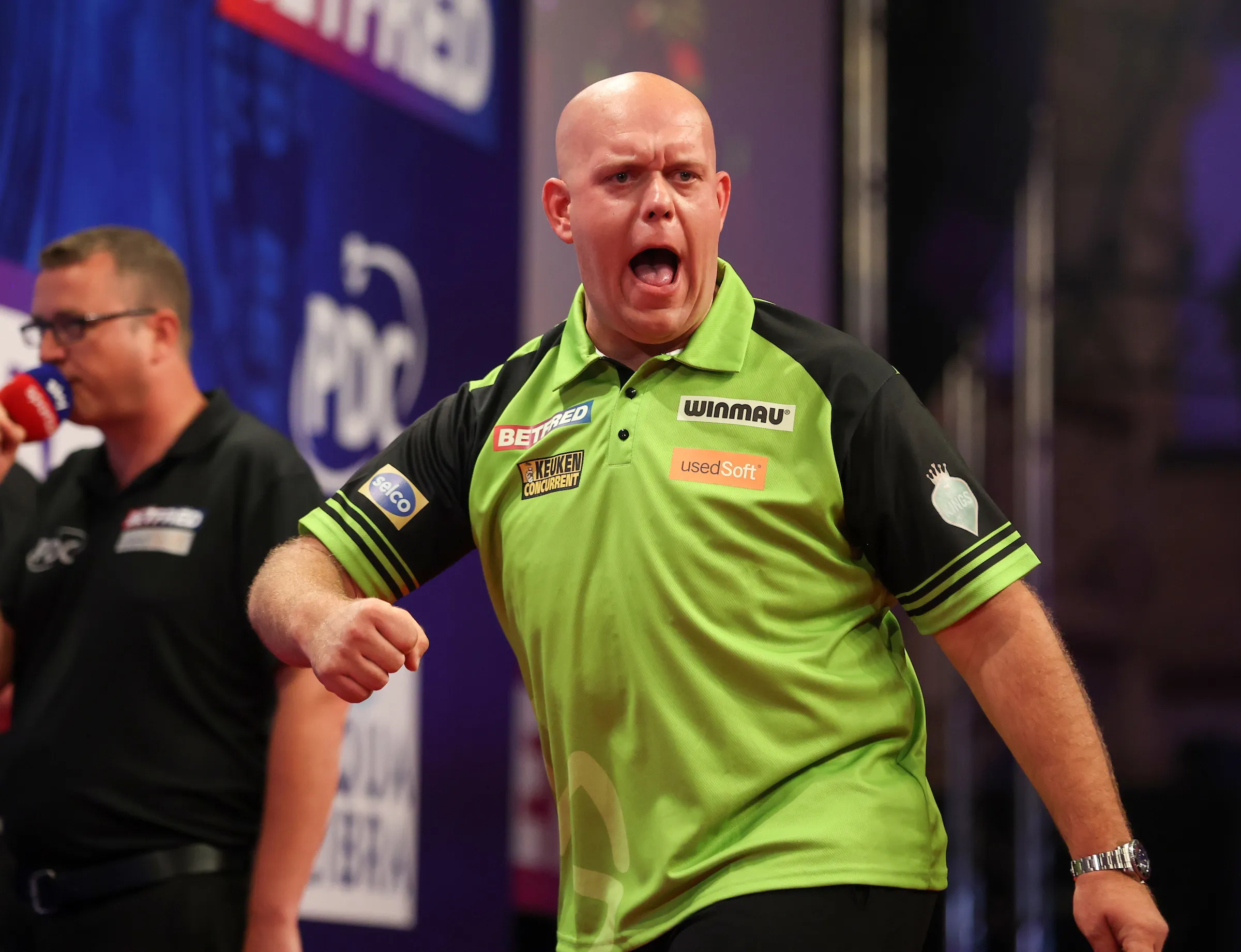 Van Gerwen into first World Matchplay final in six years, set to face Price after late surge to defeat Van den Bergh