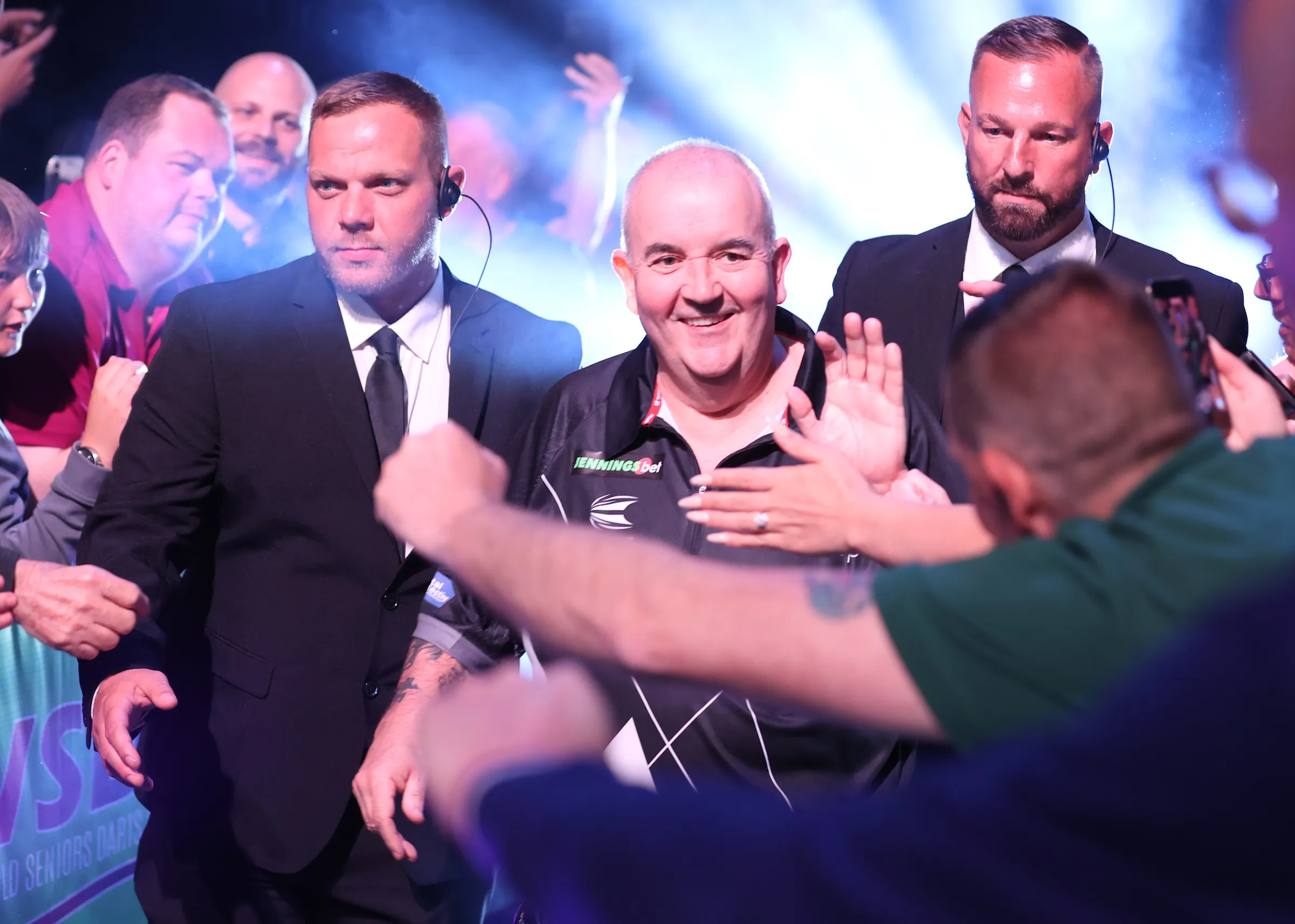 Under-par Taylor through first hurdle against Hedman, Painter brushes aside Lowe in whitewash win at World Seniors Darts Matchplay