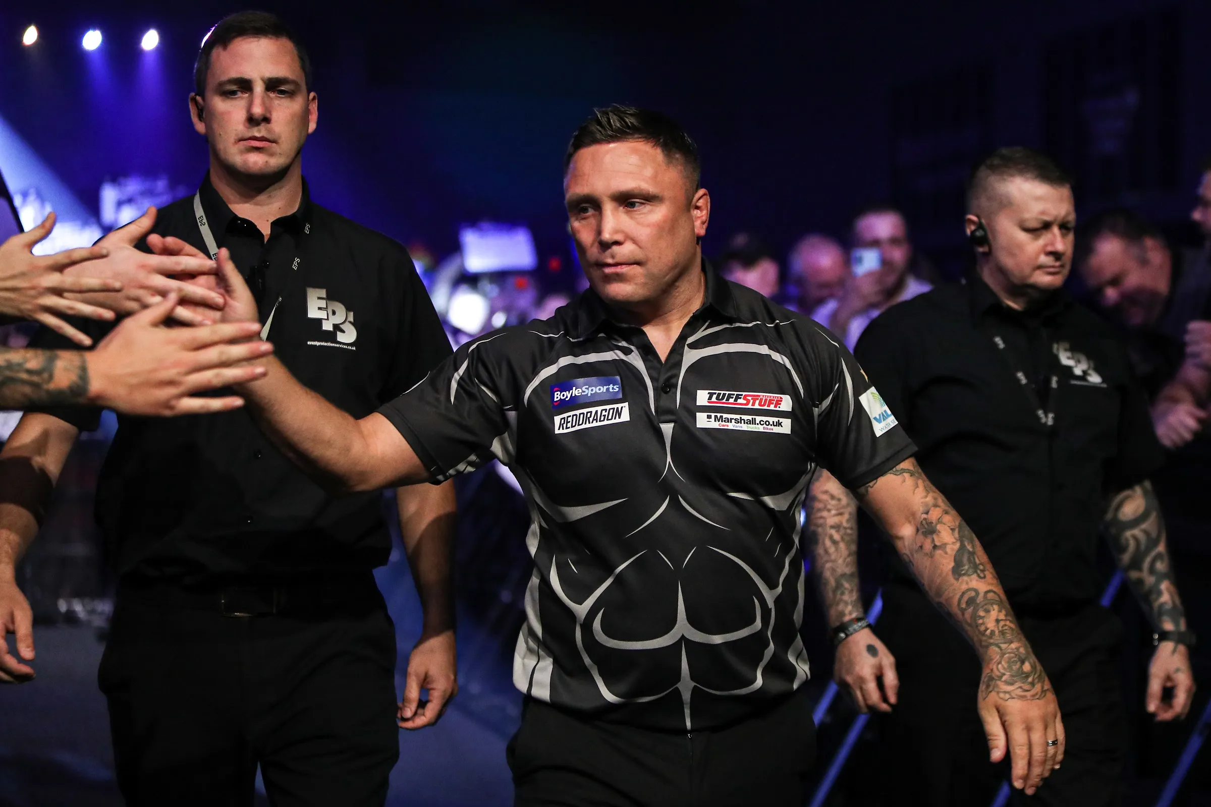 Defending champion Price opens account with statement win over Evetts, Smith digs deep to seal Ashton victory