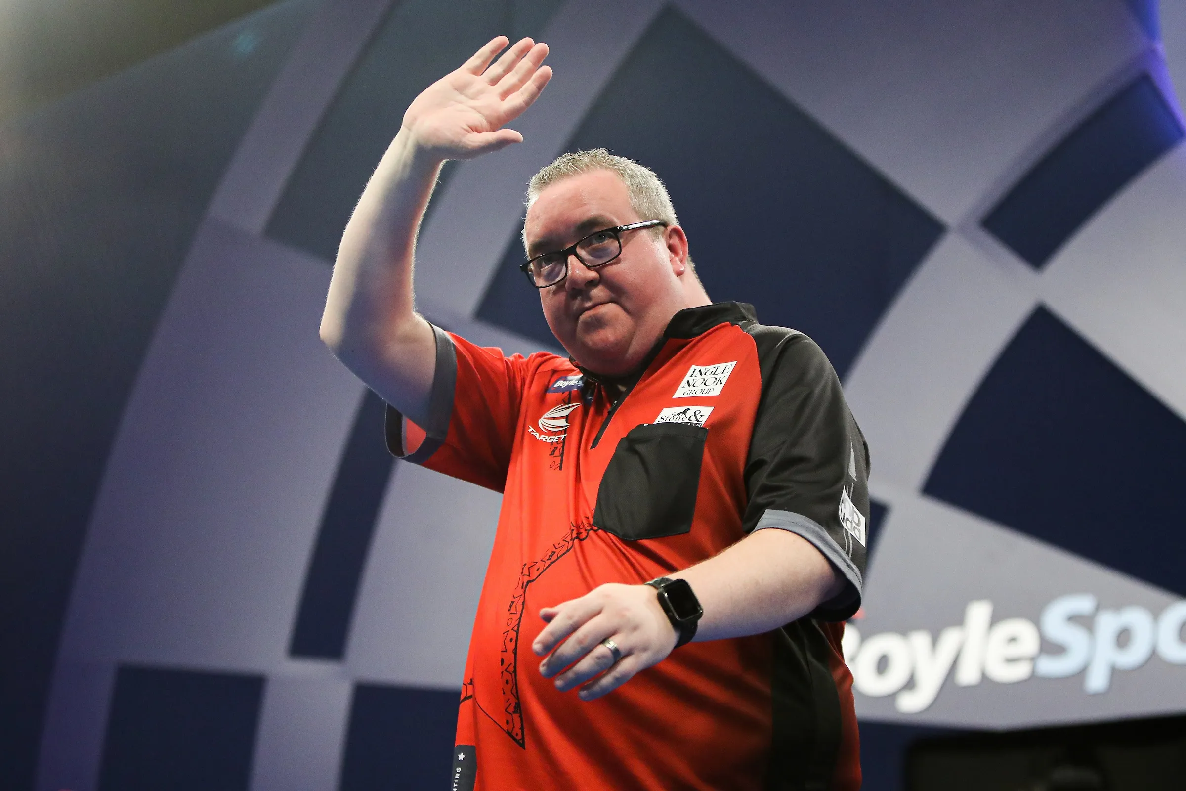 Bunting eases past Gurney with 105.3 average, Rodriguez and Joyce also into second round at Gibraltar Darts Trophy