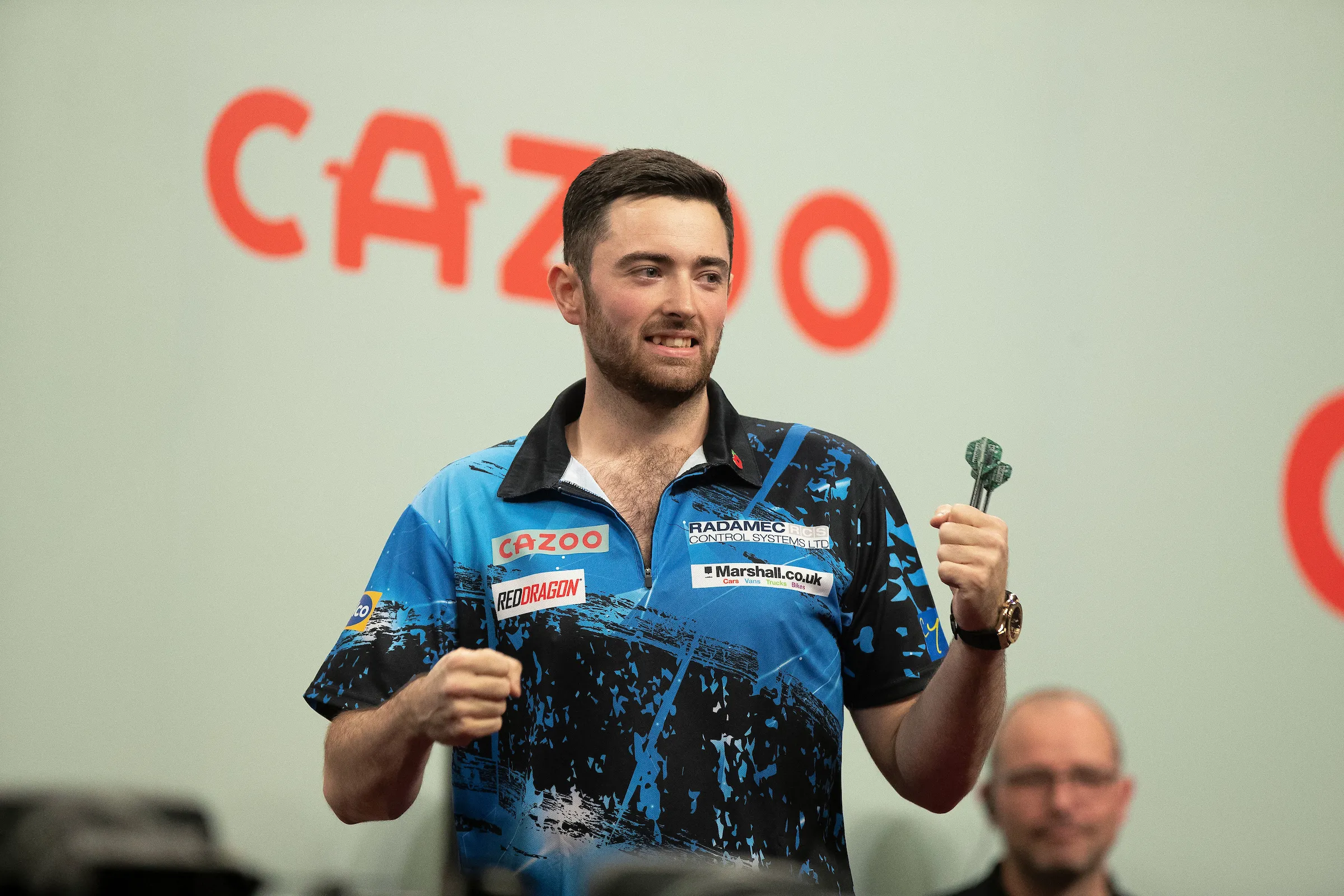 Humphries dumps out struggling three-time champion Van Gerwen to reach Grand Slam of Darts semi-finals, set to face Aspinall