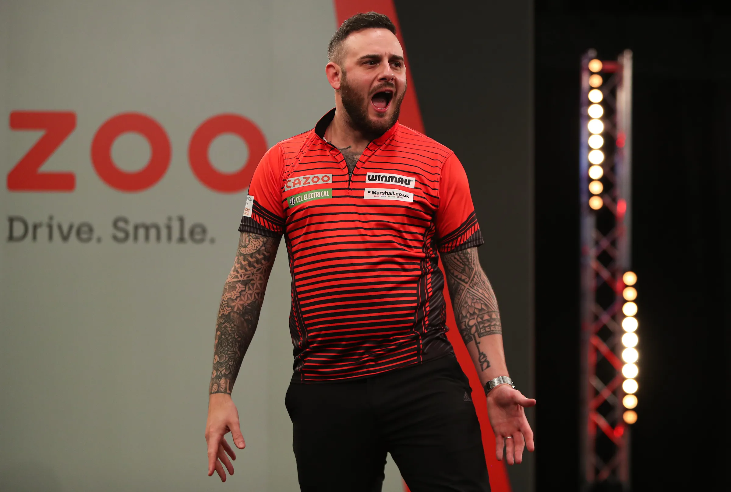 Cullen completes Third Round line-up at PDC World Darts Championship after high scoring Evans win, set to face Heta again