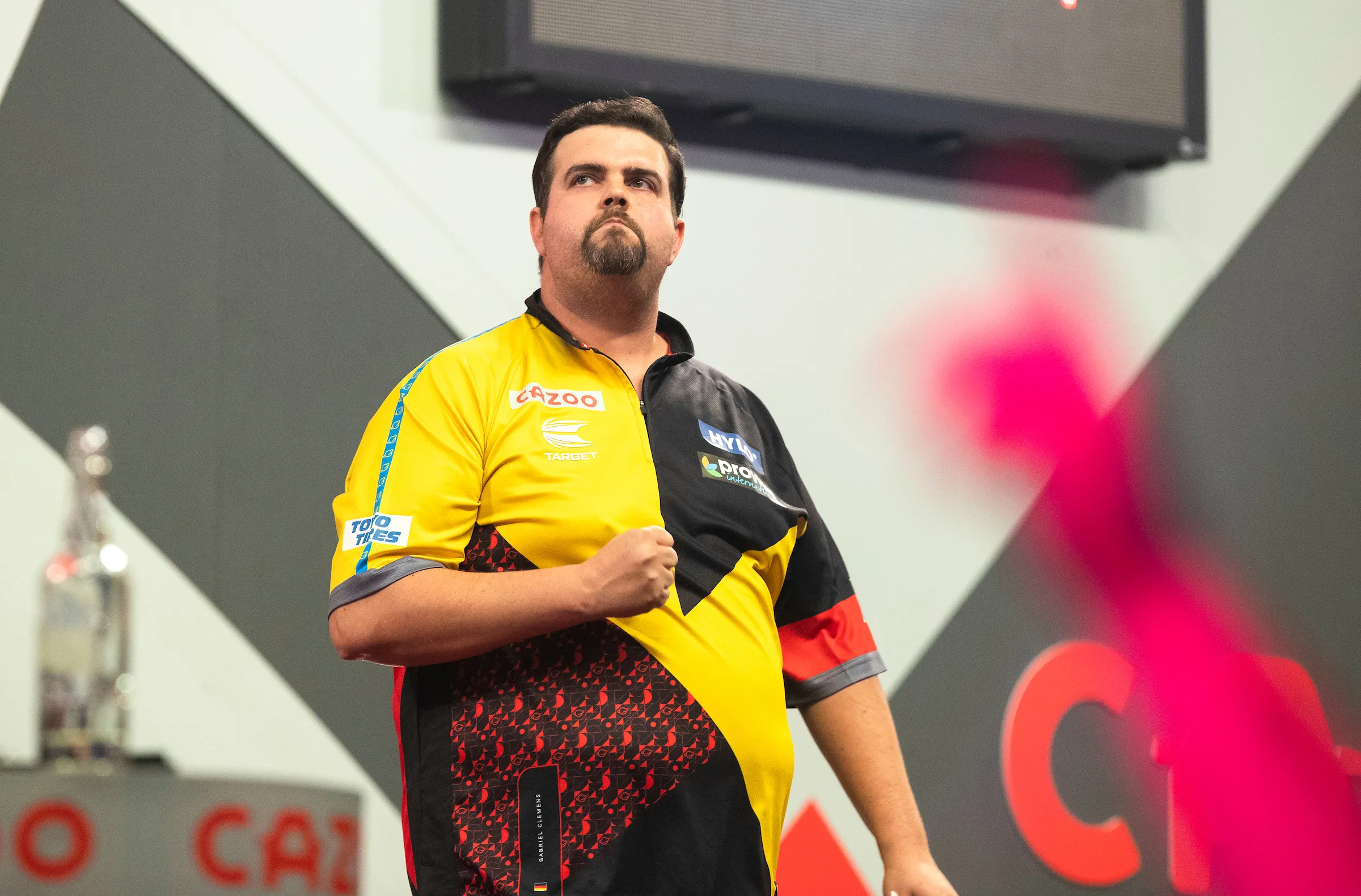 Clemens shows sportsmanship after World Darts Championship defeat: "I now hope Michael Smith also wins the world title"