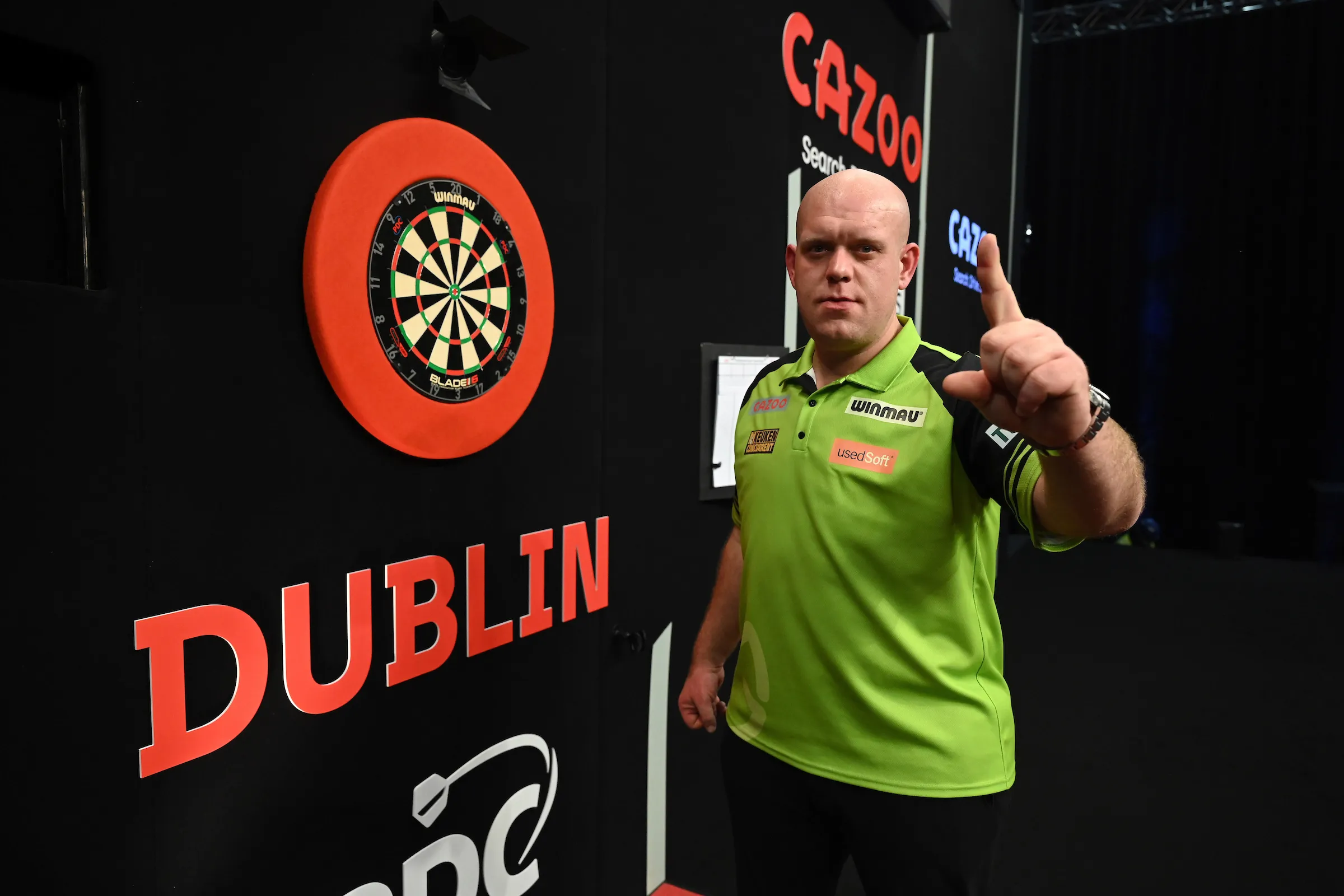 "Playing this crap tonight and winning, it's nice": Van Gerwen not pleased with performance despite Premier League Darts Dublin win