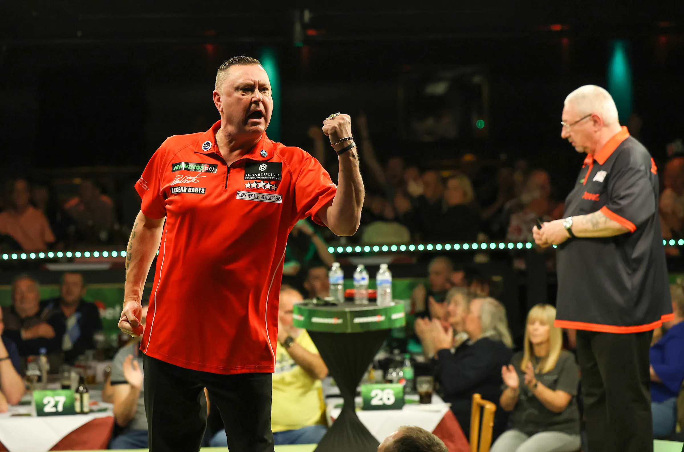 Painter reaches Quarter-Finals again at World Seniors Darts Championship, Howson survives late comeback to soar past Jenkins
