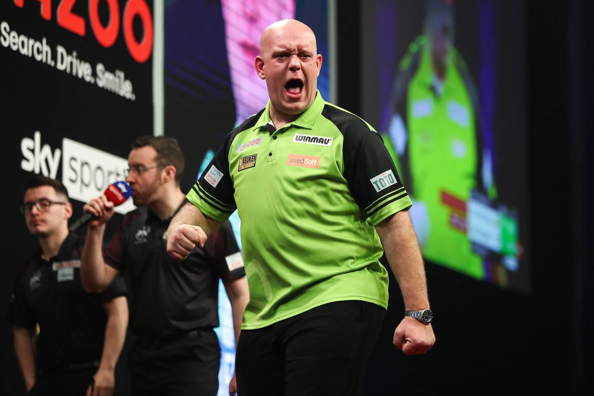 VIDEO: Highlights from Premier League Darts Night 11 in Brighton featuring Van Gerwen-Price epic