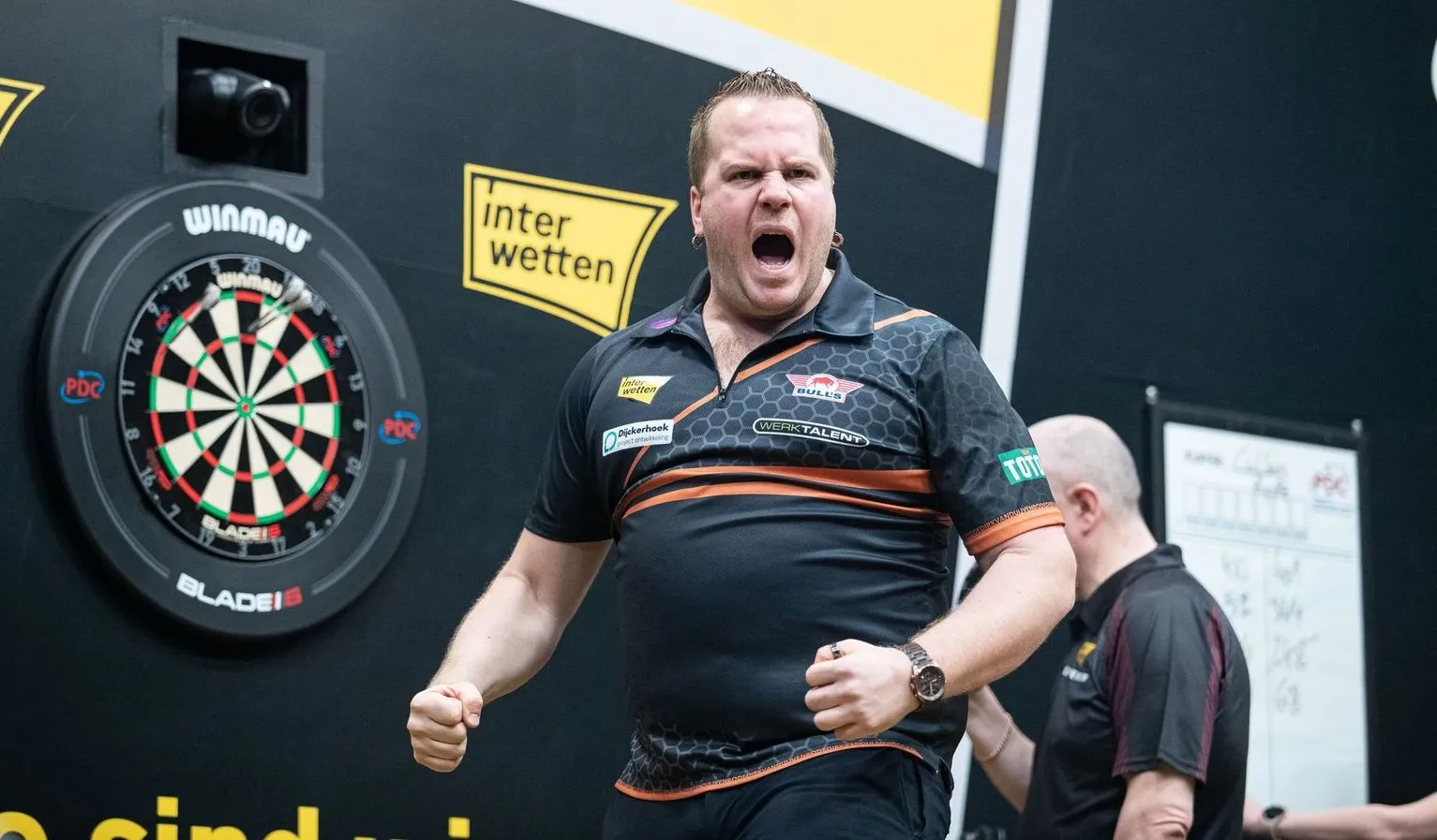 Van Duijvenbode dominates De Sousa, seals third ProTour title of the season at Players Championship 10
