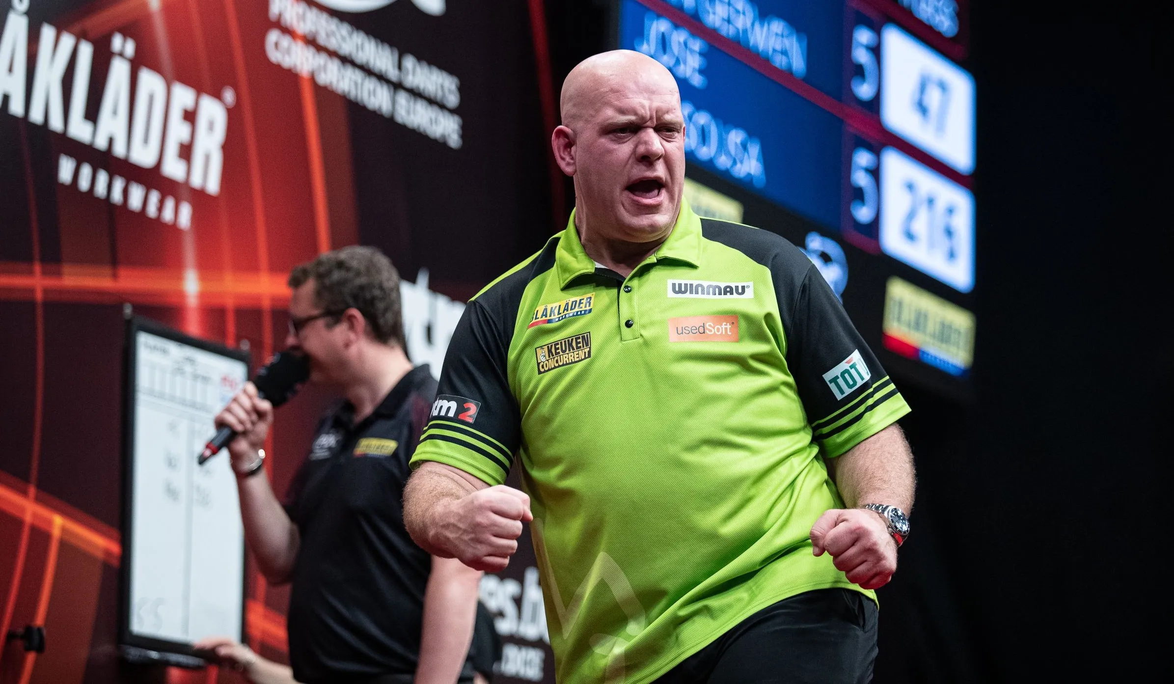Van Gerwen seals first European Tour title of 2023 with Belgian Darts Open triumph over Humphries