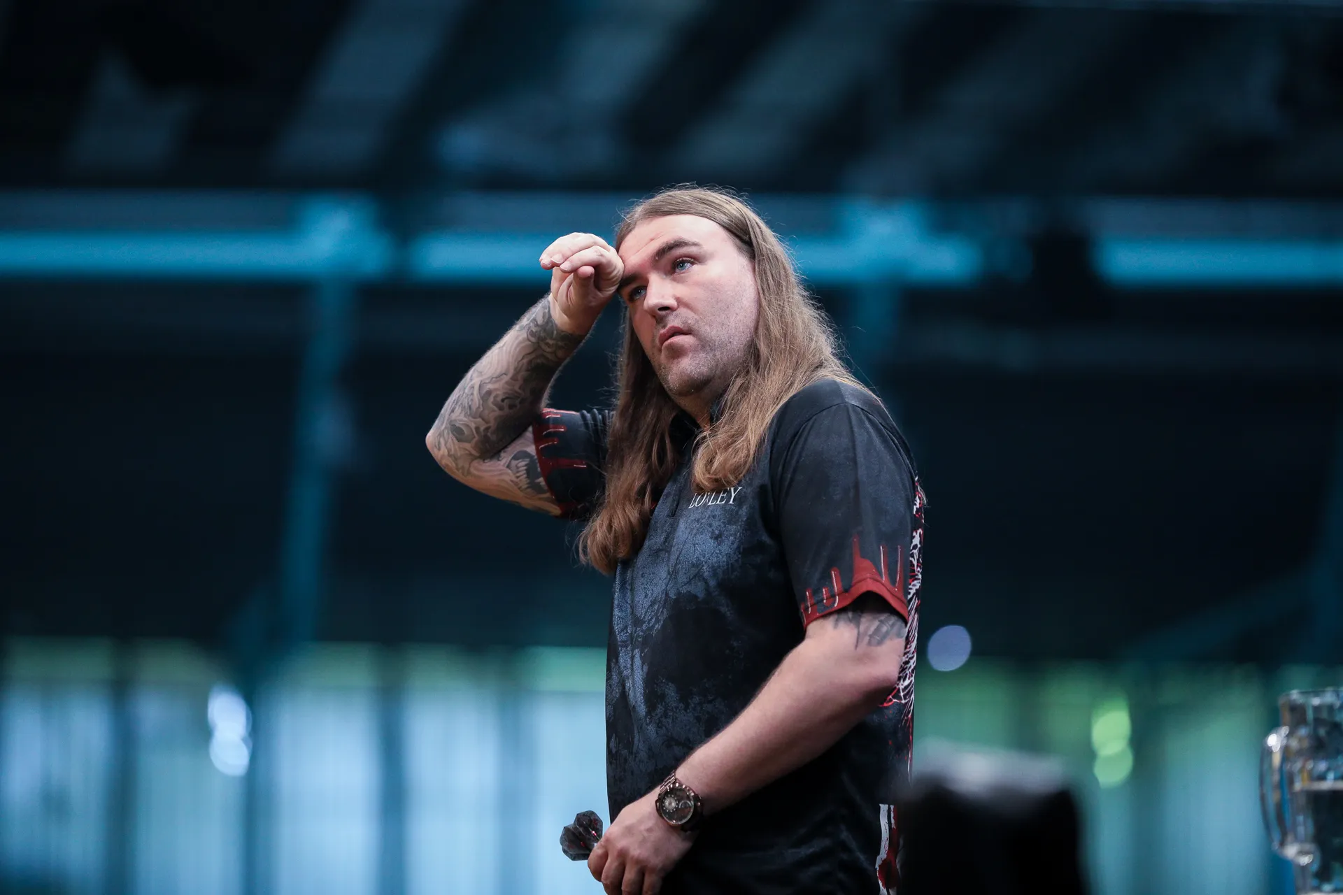 In form Ryan Searle suffers early UK Open exit as Peter Wright and Andrew Gilding move through to the next round