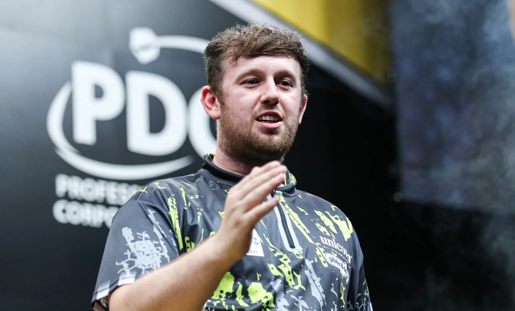 Rydz averts Chisnall comeback to seal deciding leg win at Players Championship 19, first title since 2021