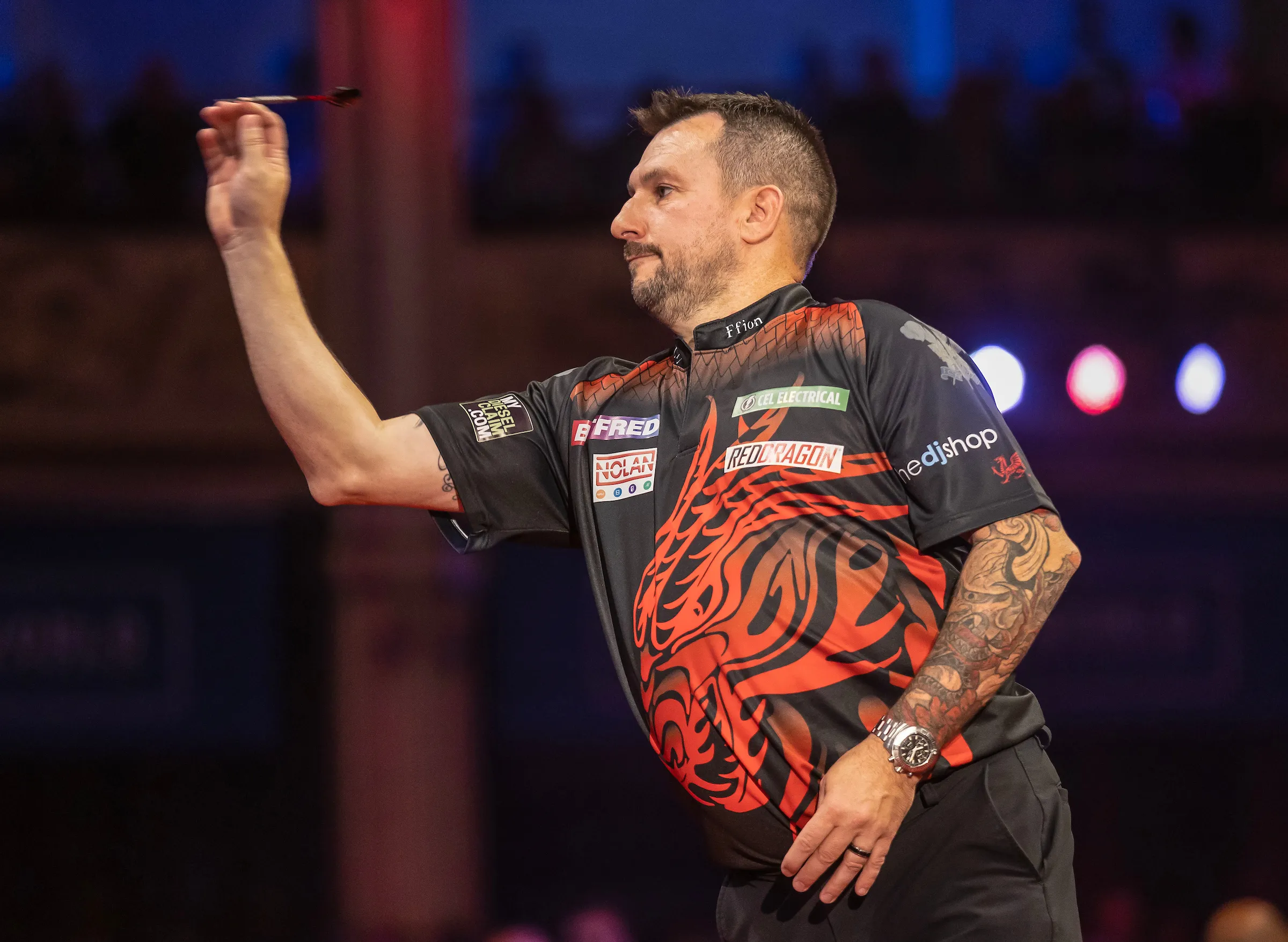 Schedule Friday night at World Series of Darts Finals 2023 including Clayton, Van Barneveld & Heta