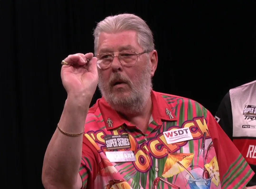 Adams shows off summer holiday spirit with remarkable new shirt during MODUS Super Series