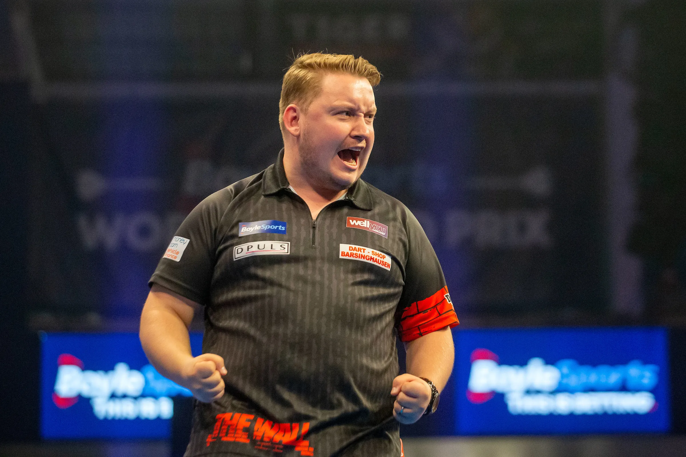 Marvellous Martin Schindler seals Quarter-Final spot at World Grand Prix with thrilling win over Stephen Bunting