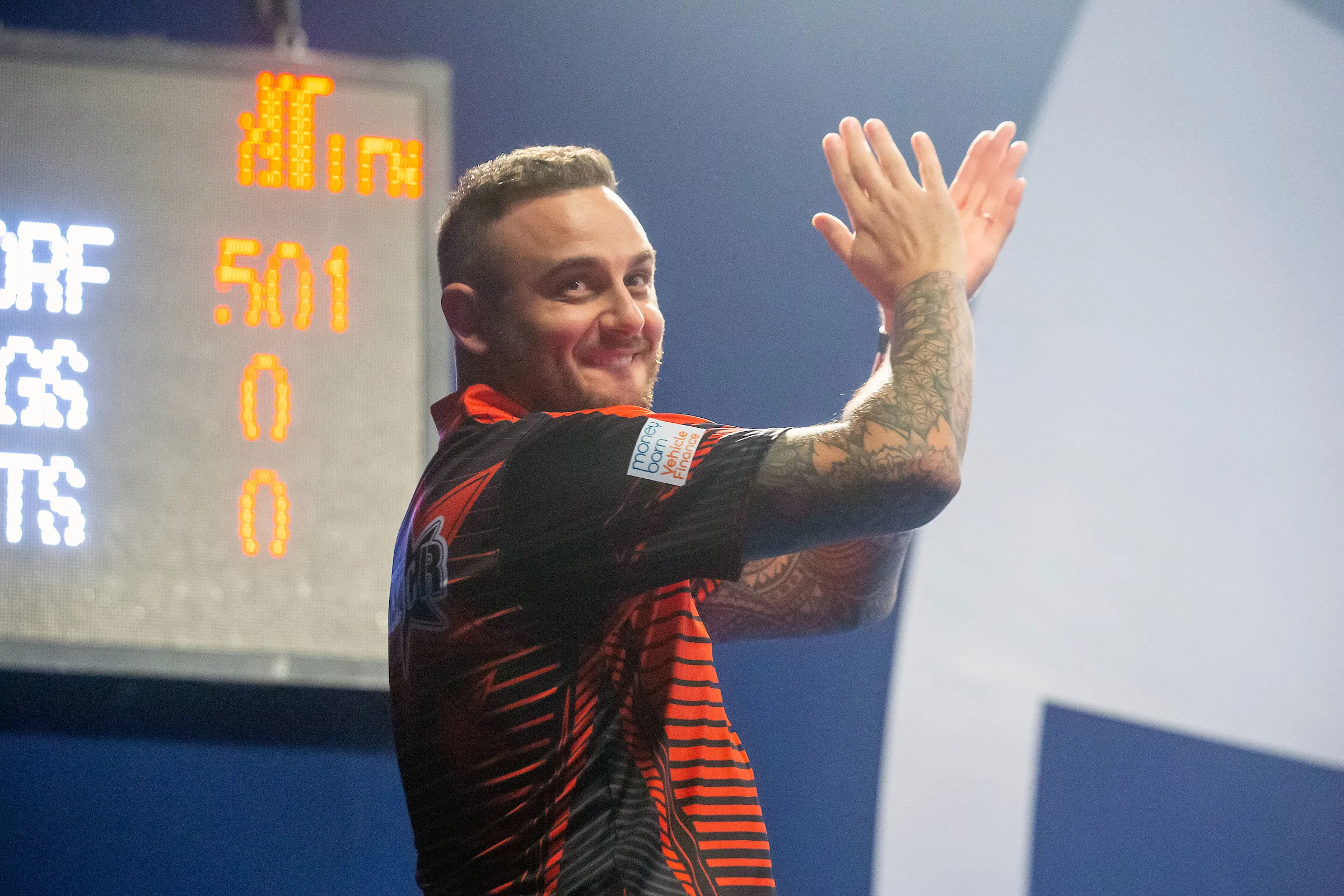 Joe Cullen produces thrilling conclusion to complete World Grand Prix semi-final line-up with Chris Dobey win
