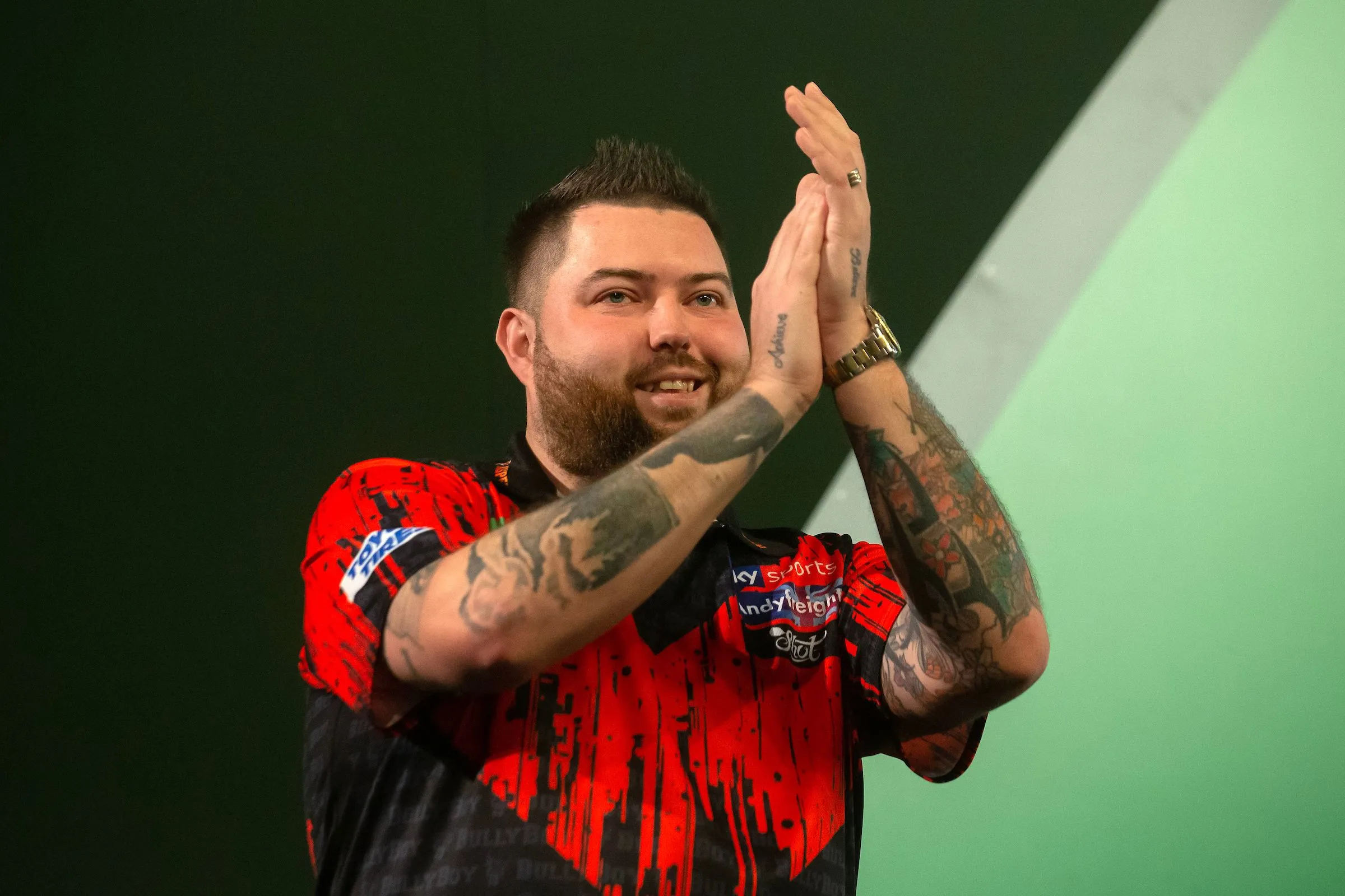 "My pockets get full every time he gets mentioned" - Michael Smith has no problem with big attention for Luke Littler