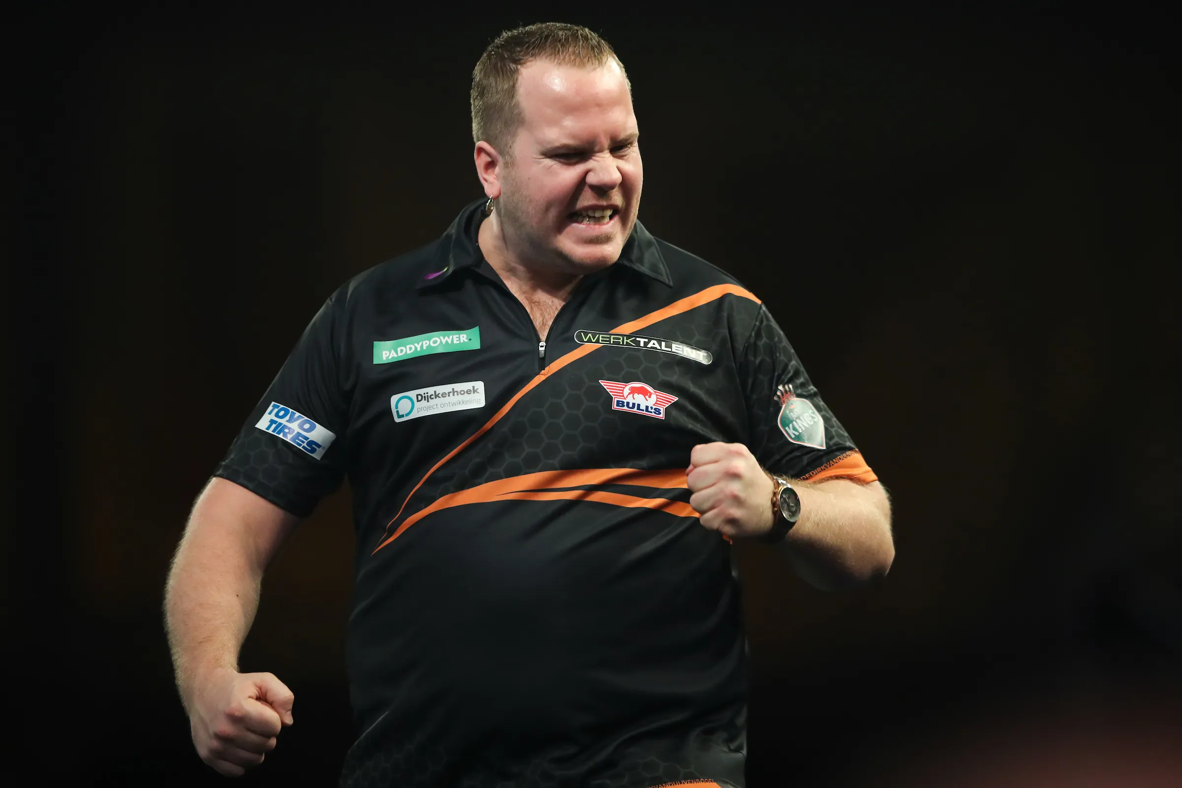 Dirk van Duijvenbode shows top form and beats Luke Humphries for victory at Mannheim Darts Gala