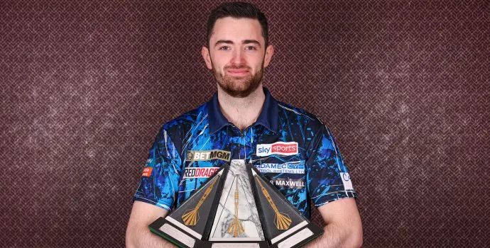 pl2024 luke humphries trophies04