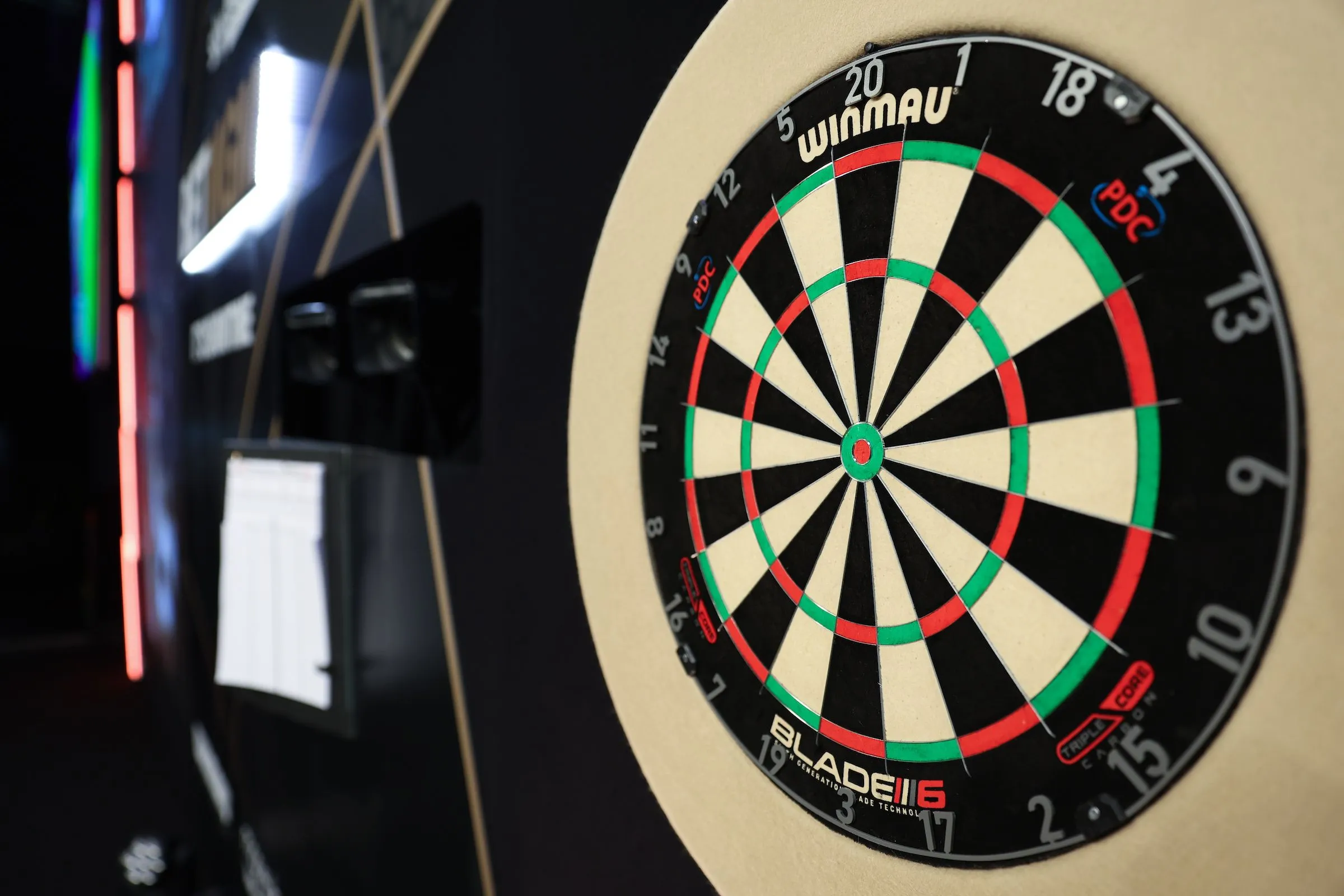 2024pl1 dartboard01