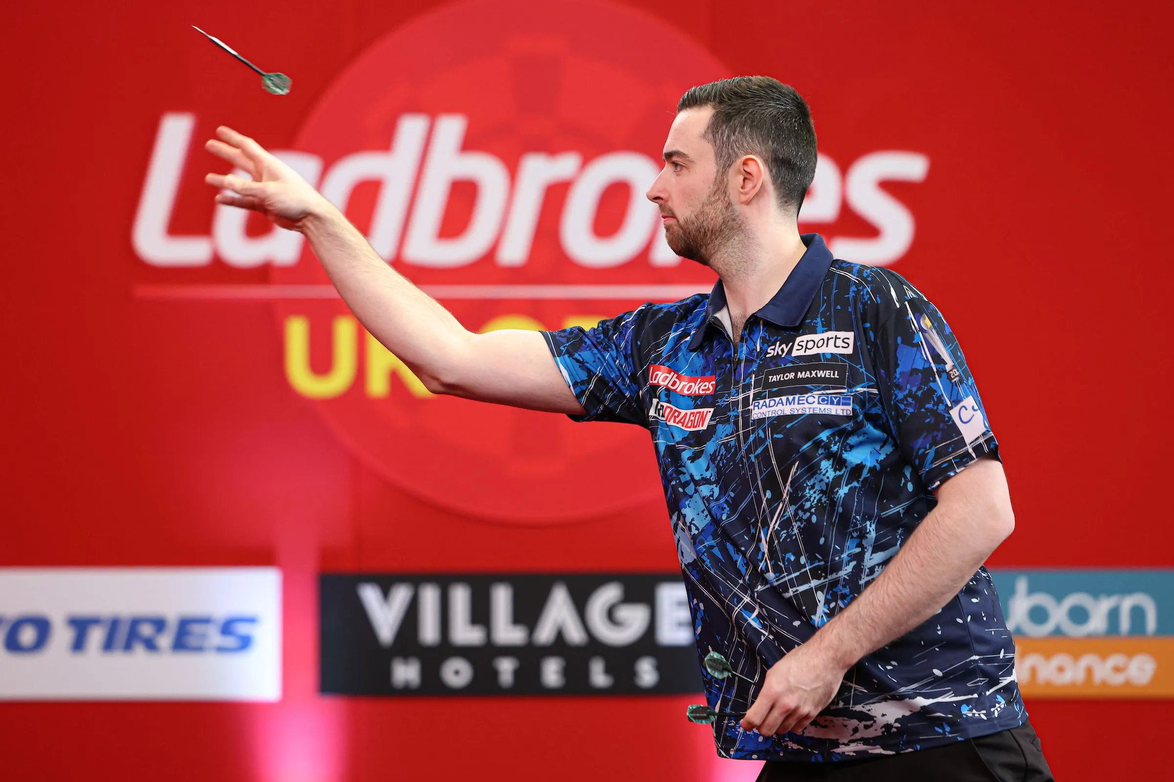 "He's probably one of the toughest players to play because he's incredibly slow" - Luke Humphries reacts to dramatic defeat to Dimitri van den Bergh in UK Open final