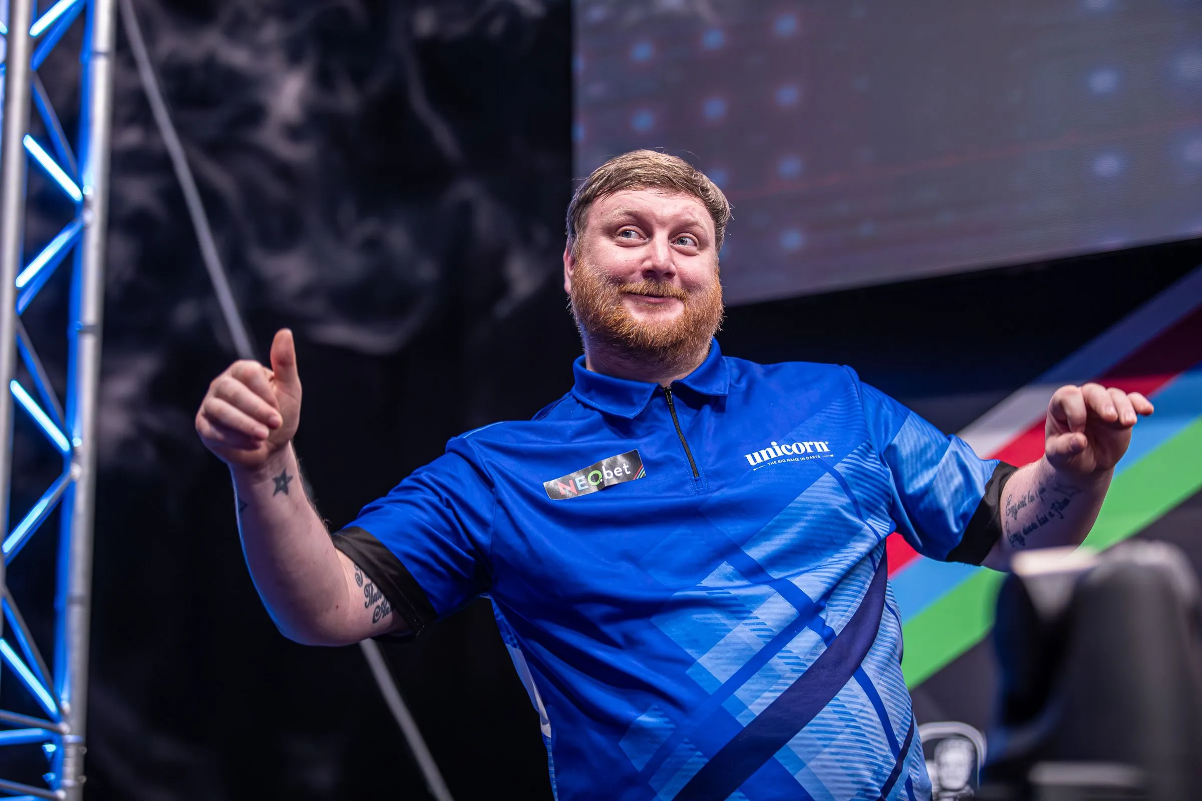 Magnificent Cameron Menzies crushes Raymond van Barneveld in front of his own crowd at Dutch Darts Championship