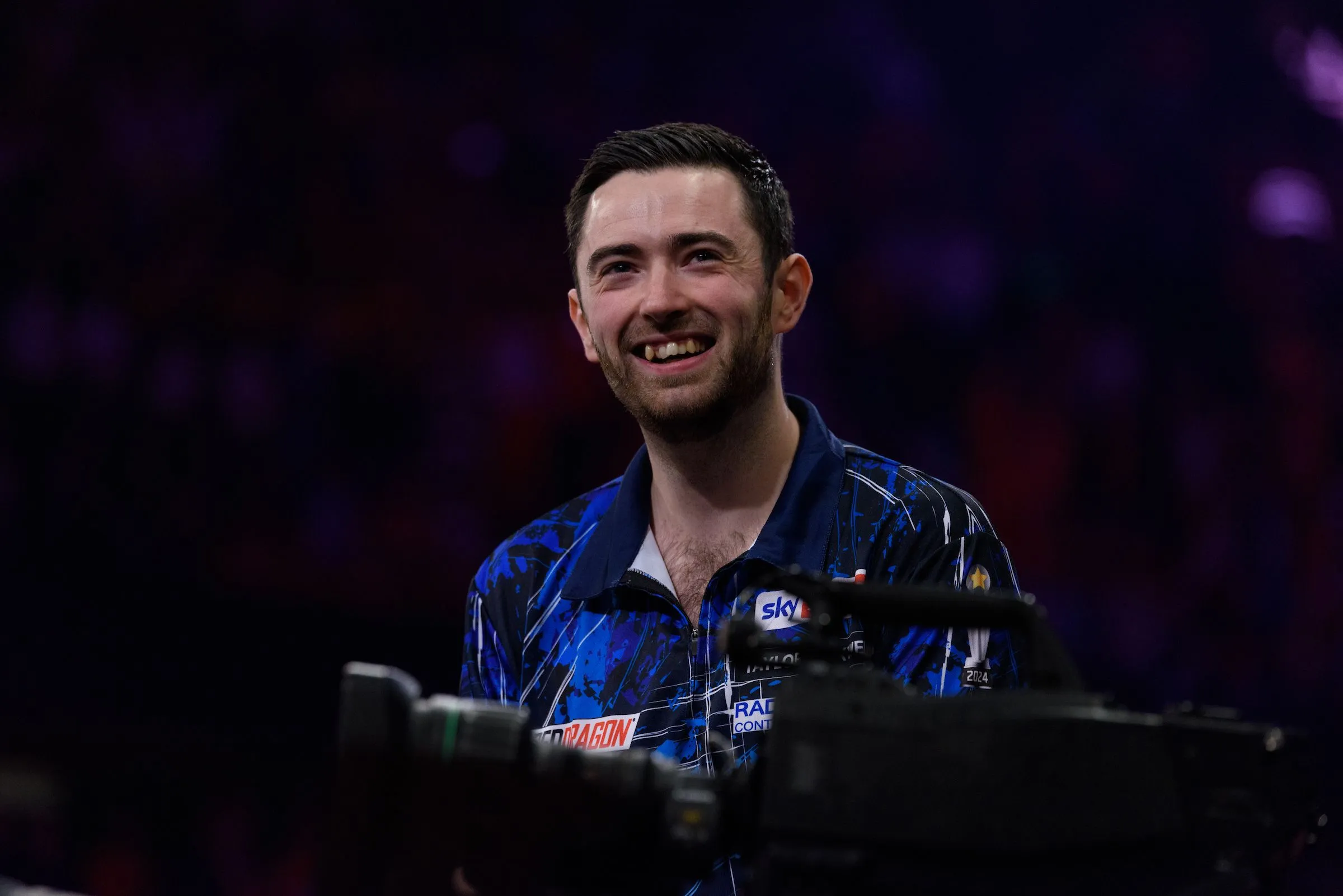 Luke Humphries delights Leeds crowd with overall victory on Night 15 of Premier League Darts