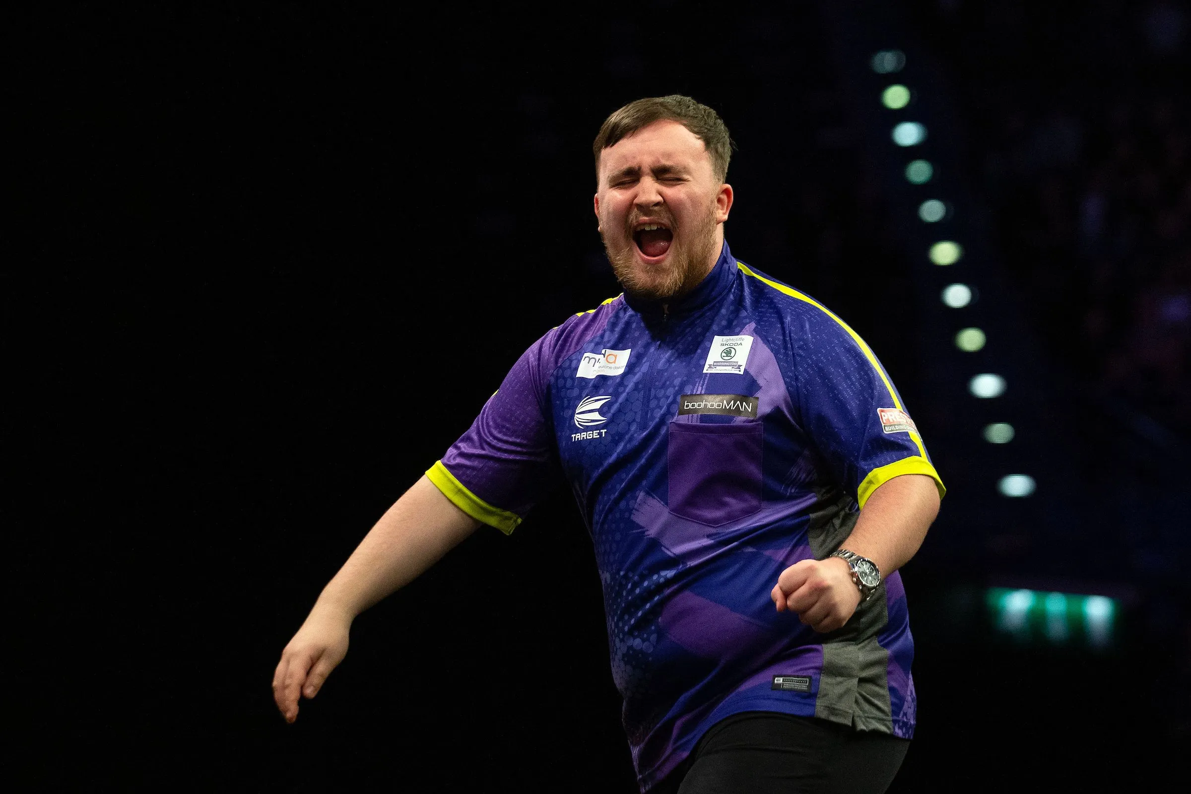 Schedule Friday night at European Darts Grand Prix including Luke Littler, Peter Wright & Stephen Bunting