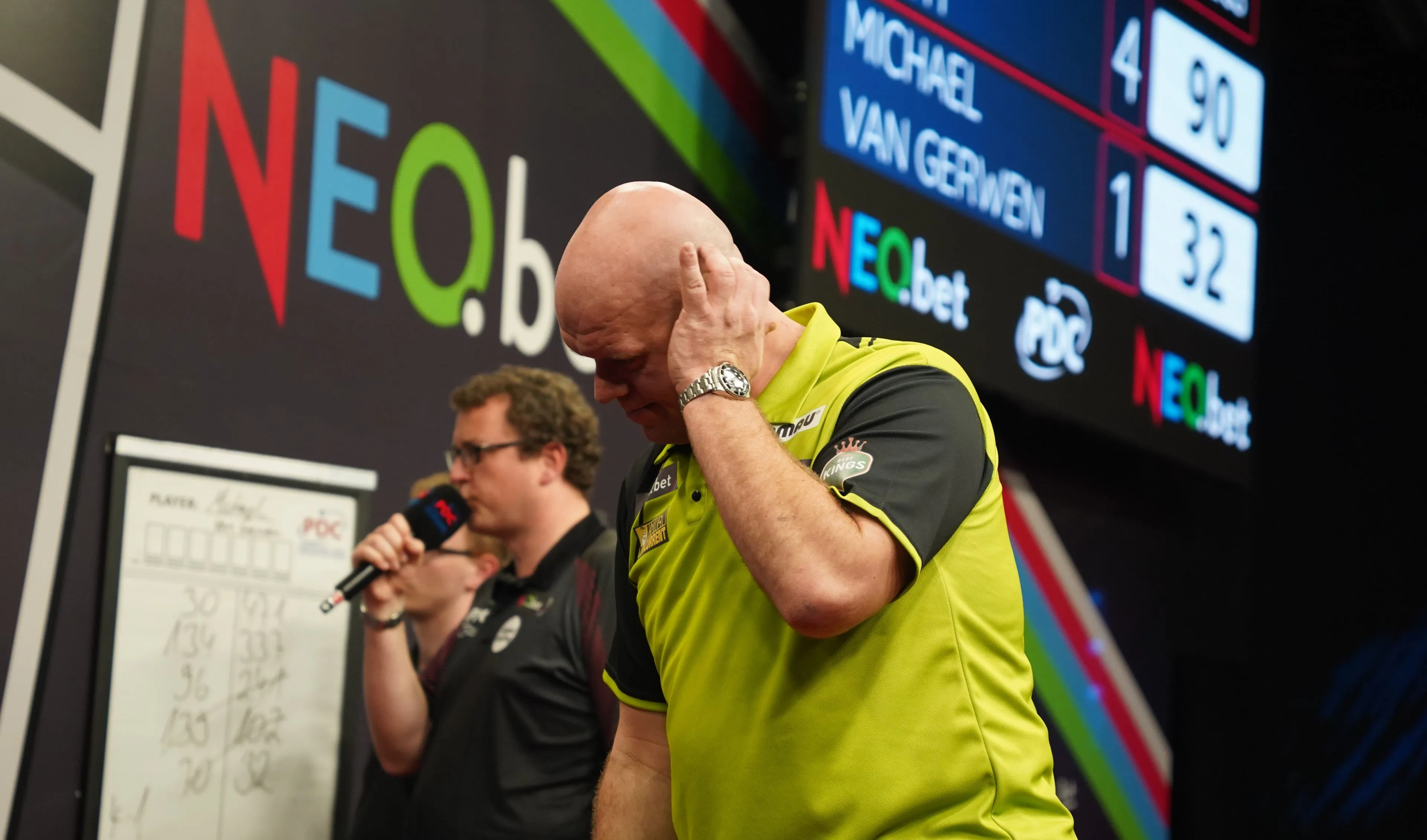 Van Gerwen disappointed after another Ross Smith defeat: "I just couldn't find my rhythm"