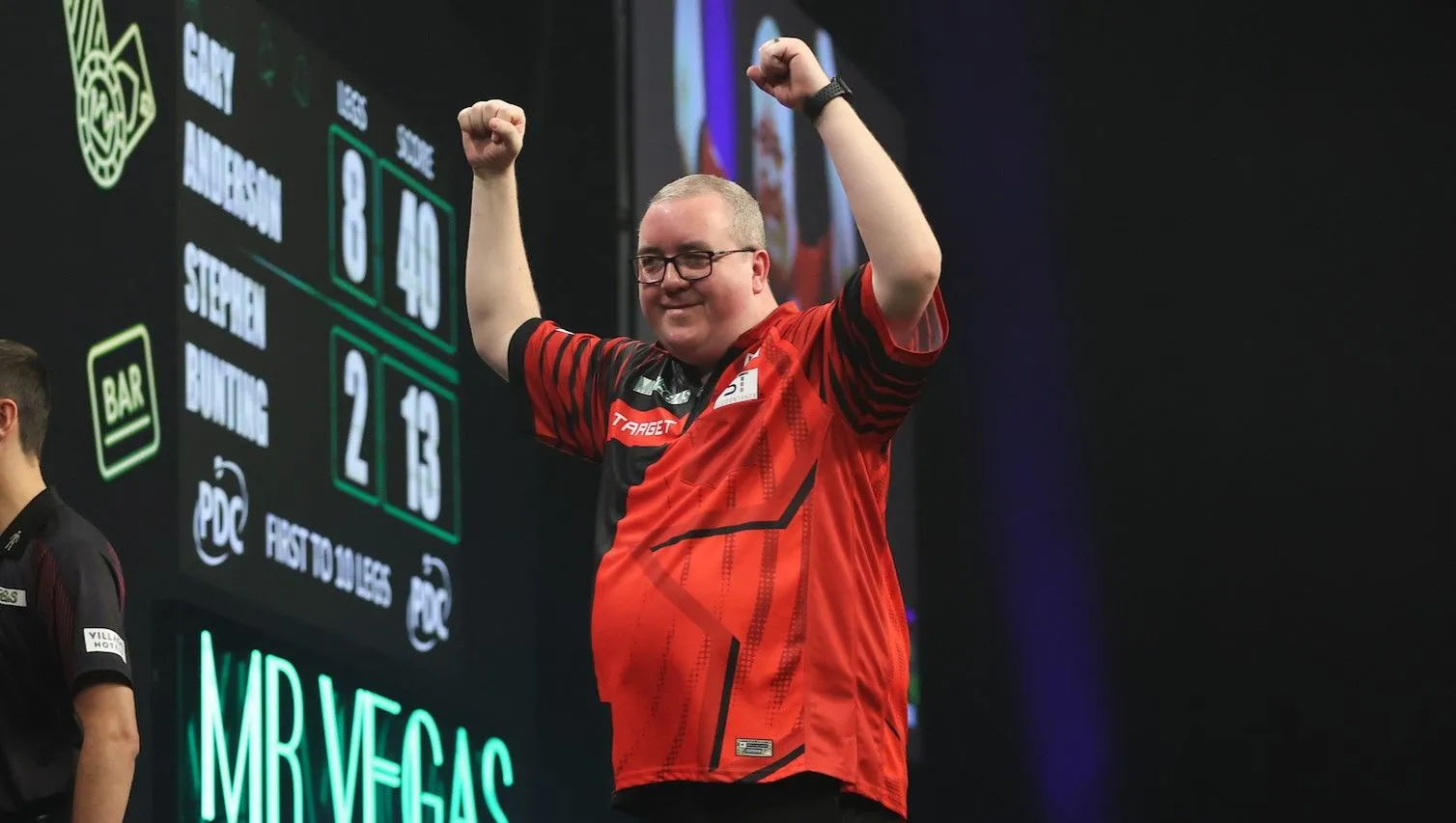 Stephen Bunting shows off top form heading into World Darts Championship with win in Cheltenham
