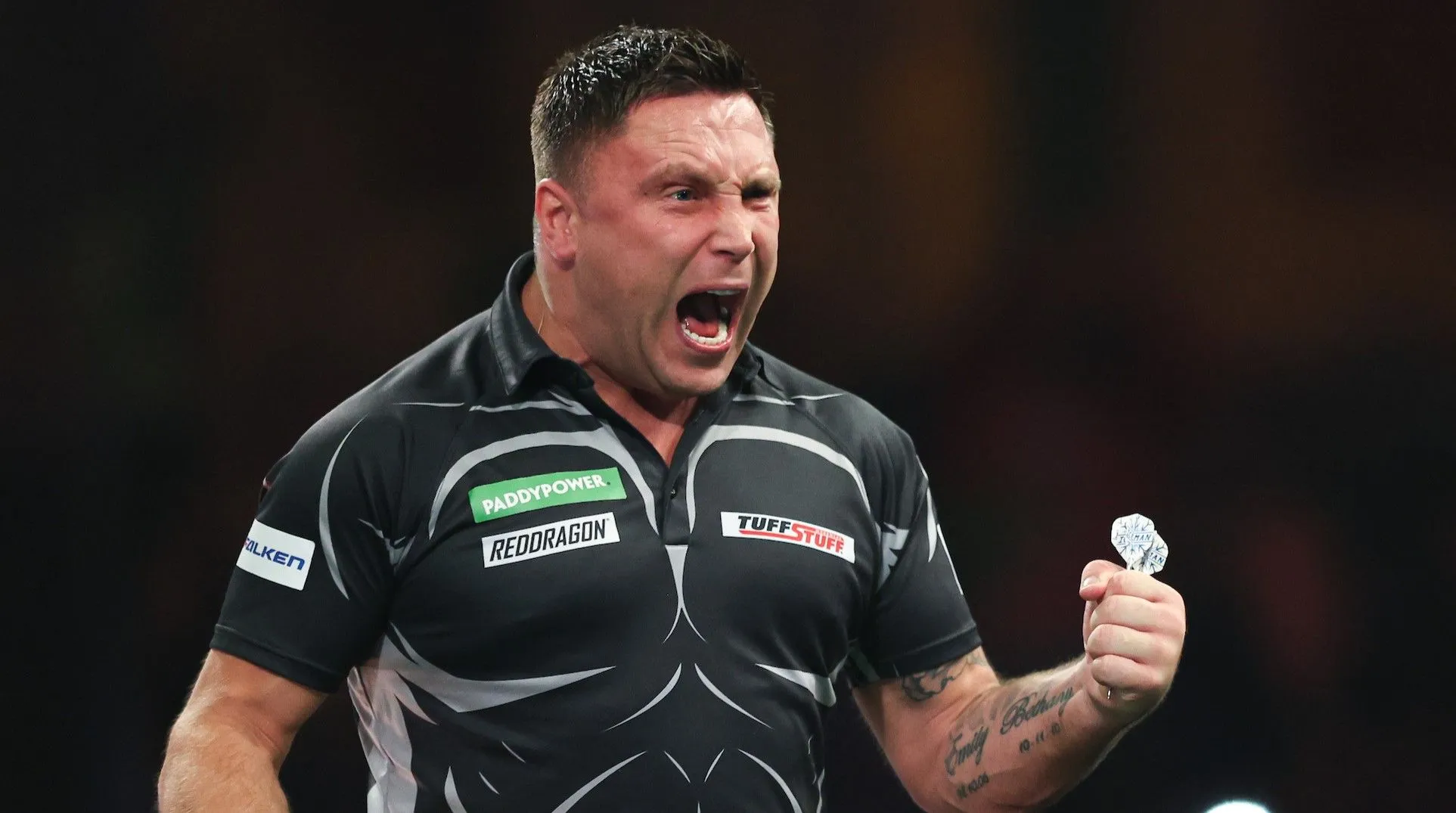 "I think it's a bit of nonsense" - Raymond van Barneveld unimpressed by Gerwyn Price's excessive roaring at World Darts Championship